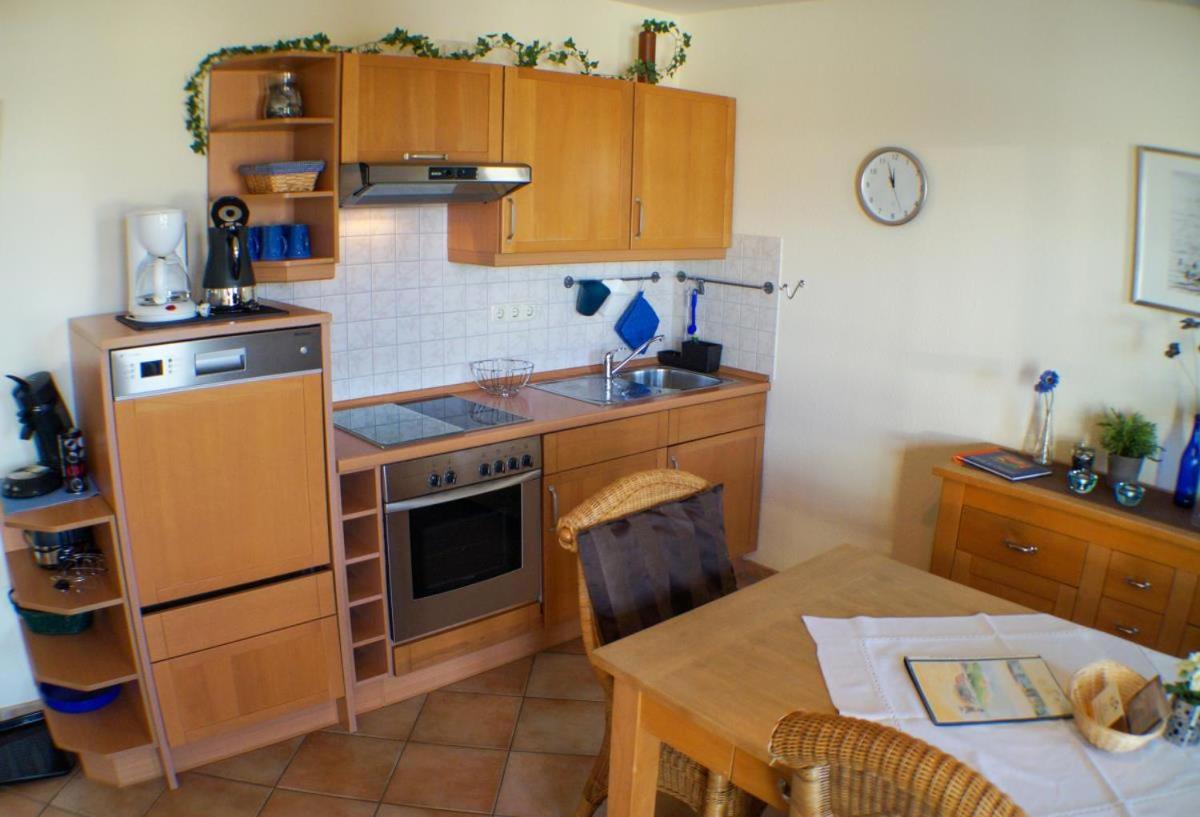 Ferienapartment mit Balkon, Tiefgarage und Nutzung v. Wellnessbereich
