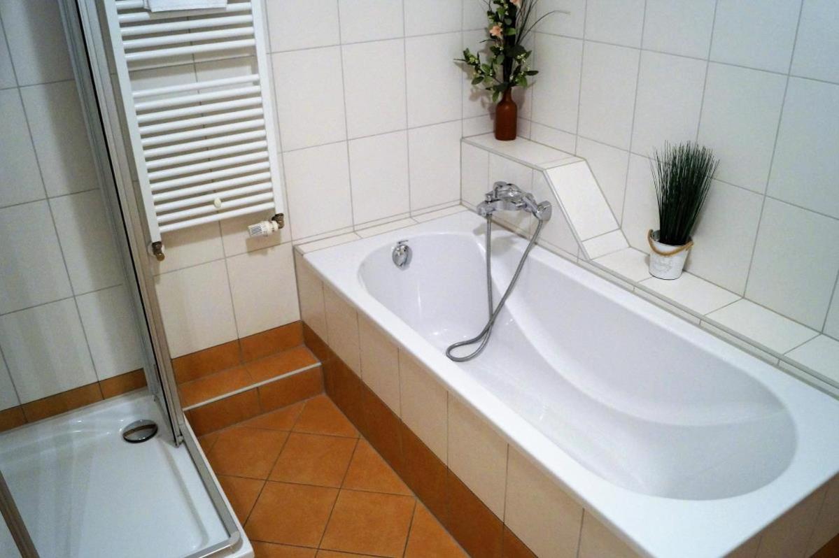 Luxus-Fewo mit 2 Slz, 2 Bädern und Meerblick