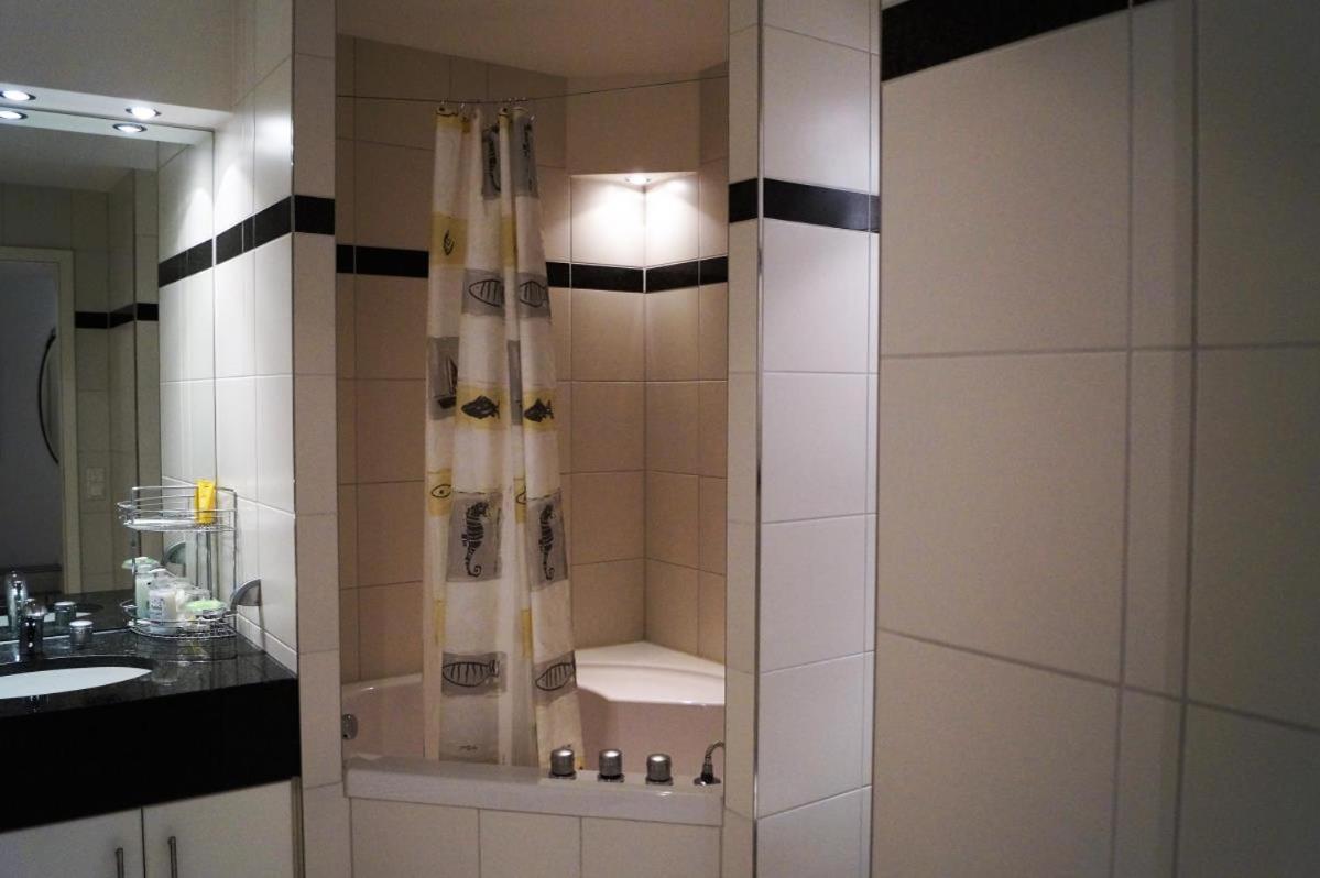 Moderne Fewo mit Ostseeblick, Sauna und Badewanne