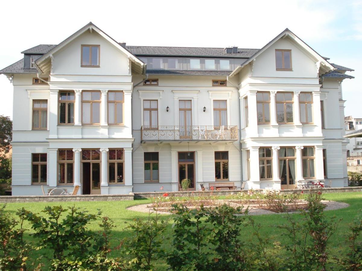 Luxus-Fewo in Bestlage: wohnungseigene Sauna, zwei Bäder, großzügige Terrasse, Lift, Tiefgaragenstellplatz