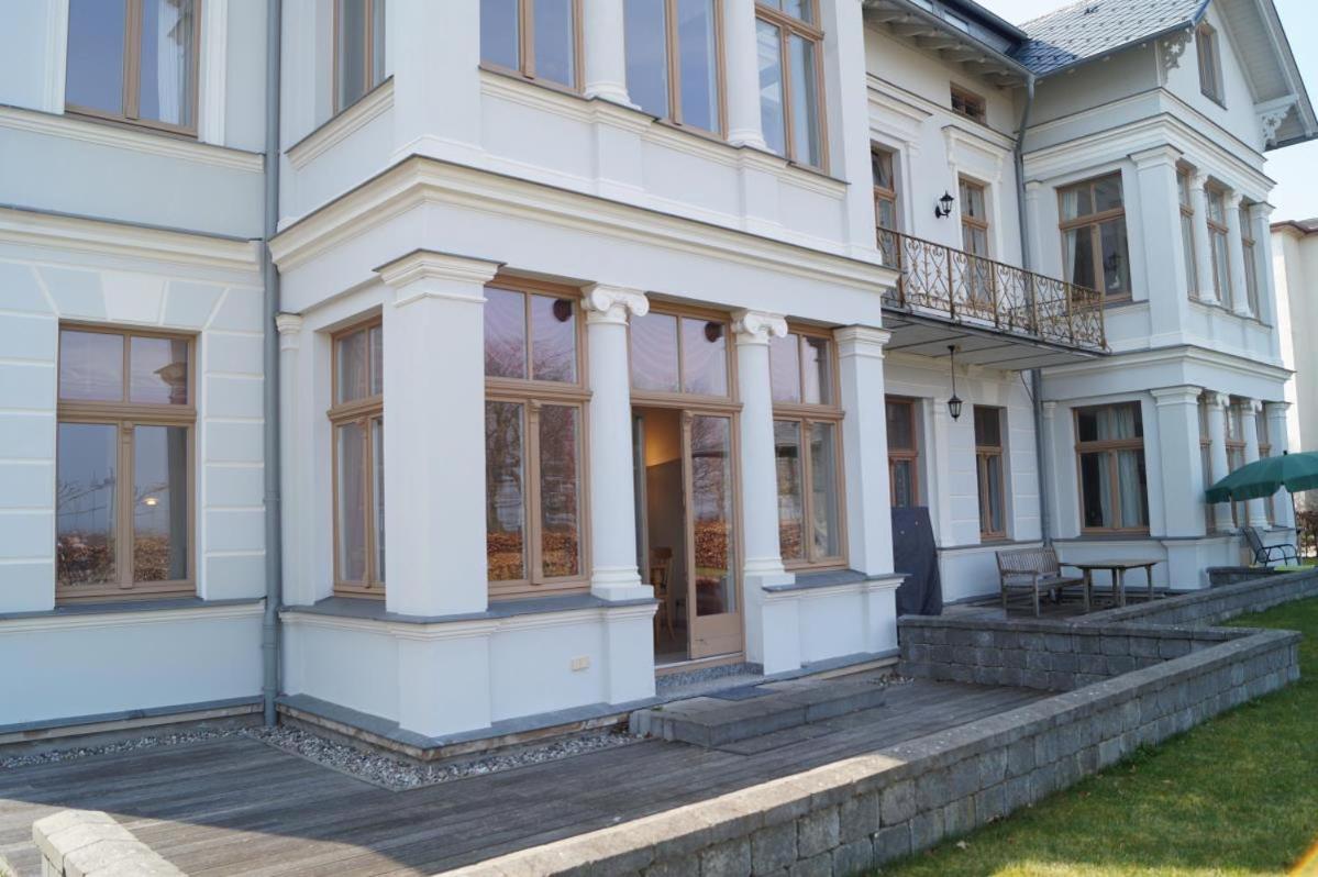 Luxus-Fewo in Bestlage: wohnungseigene Sauna, zwei Bäder, großzügige Terrasse, Lift, Tiefgaragenstellplatz