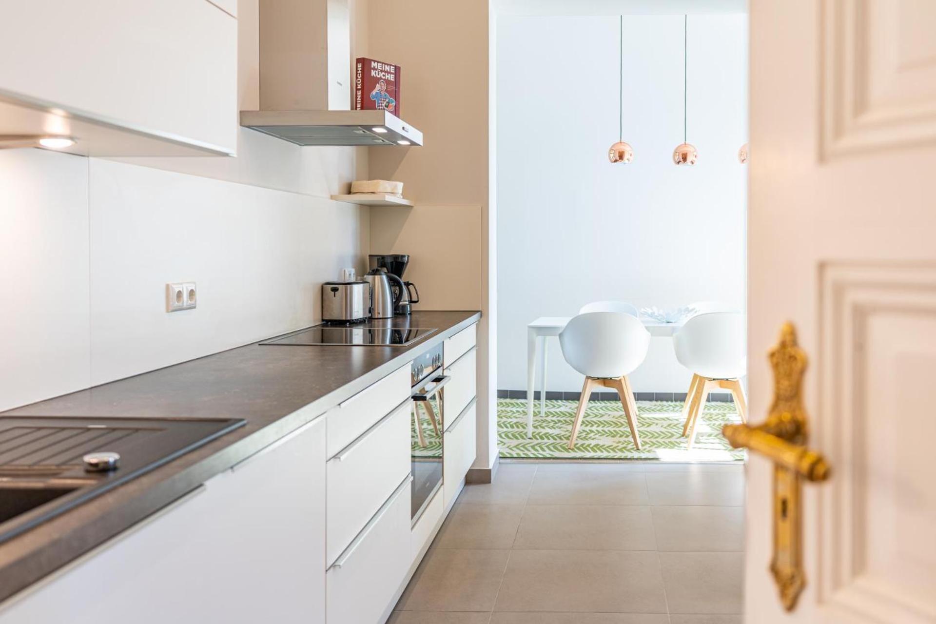 Großzügige Designer- Luxuswohnung für 2 Personen in stilvoller Altbauvilla