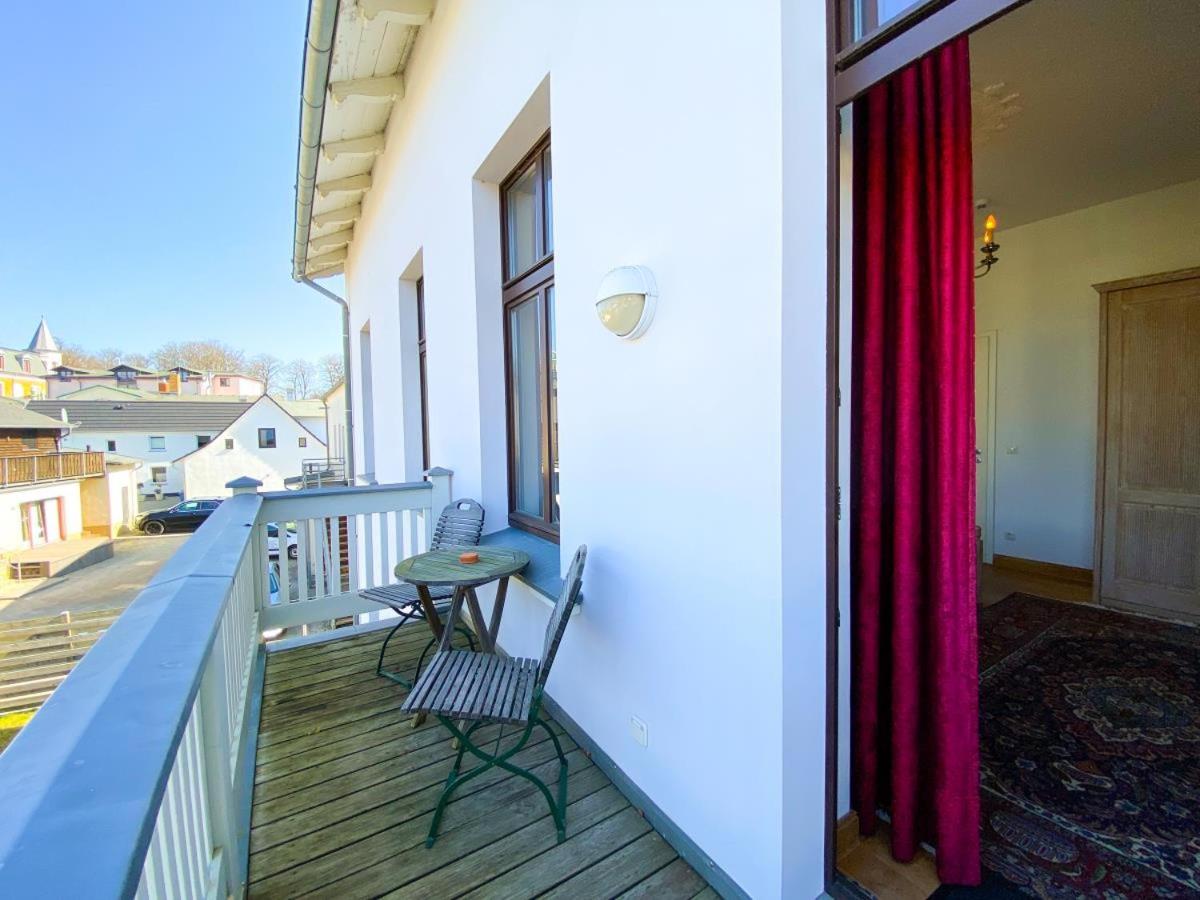 'Kaiserliche' Wohnung mit 3 SZ, 2 Bädern und Whirlwanne