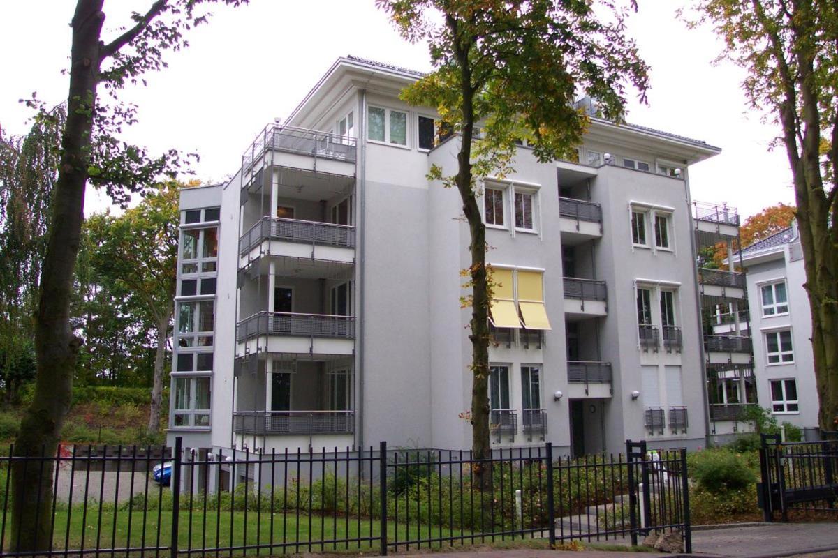 Charmante Fewo mit direktem Strandzugang, Badewanne, Saunabereich im Haus