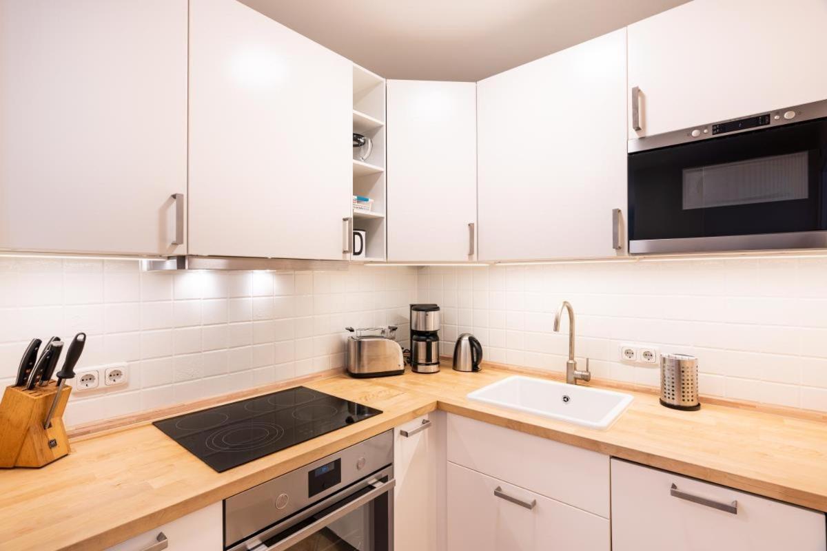 Einladende Fewo mit Badewanne, Balkon, Boxspringbett