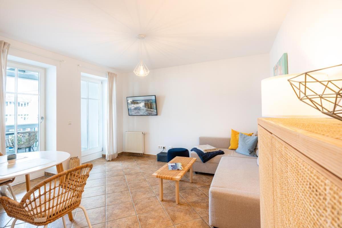 Einladende Fewo mit Badewanne, Balkon, Boxspringbett