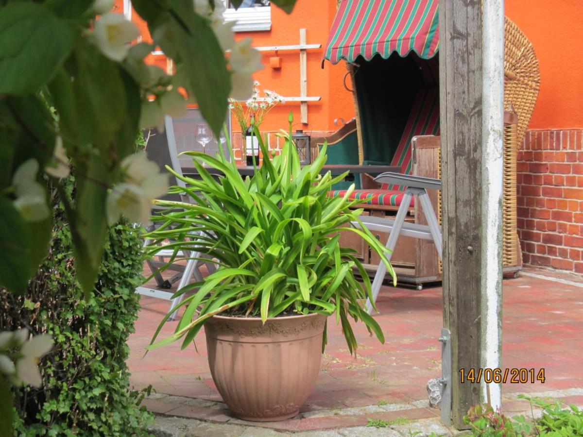 Großzügige Fewo mit Terrasse, Strandkorb