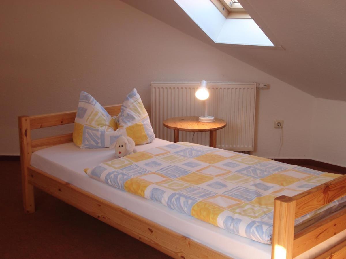 Großzügige Fewo mit Haffblick, Balkon und Poolnutzung