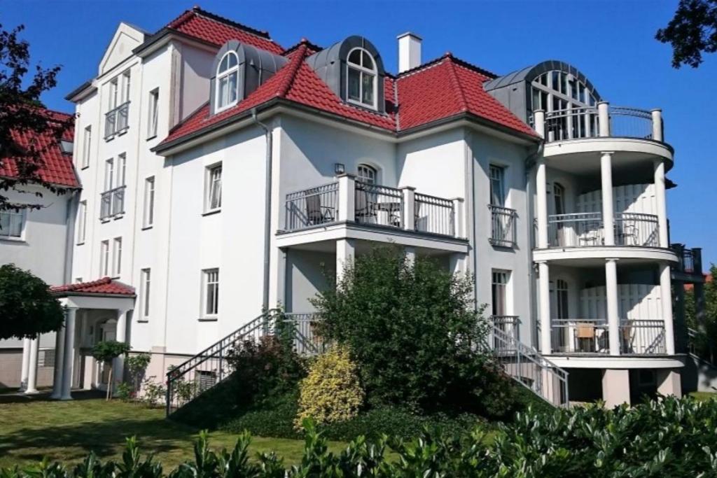 Einladende Fewo in Strandnähe - 2 Balkone, 2 Slz, Aufzug