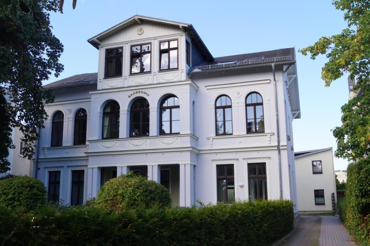 Großzügige Fewo mit überdachter Terrasse, eigener Waschmaschine