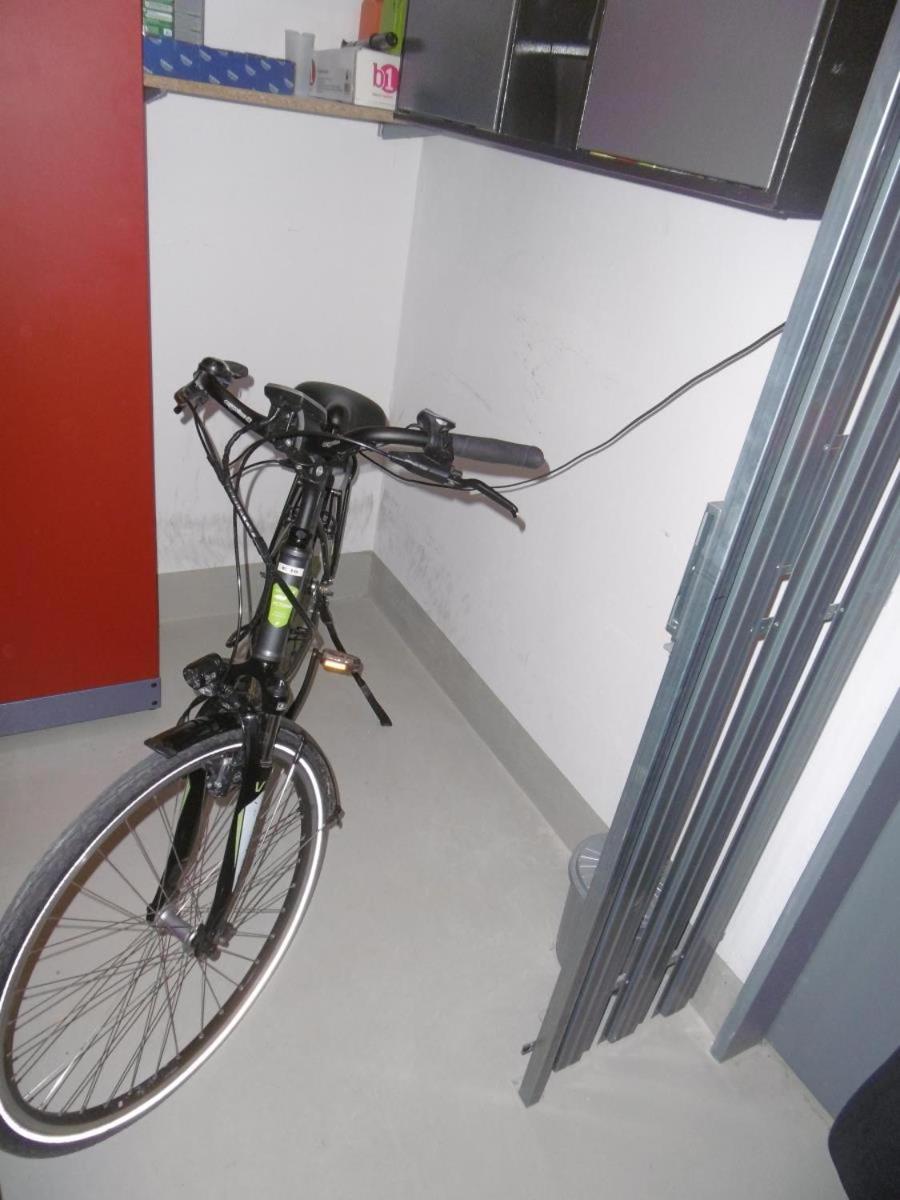 Luxuriöse Fewo mit 2 Fahrrädern, 2 Balkonen, Tiefgarage