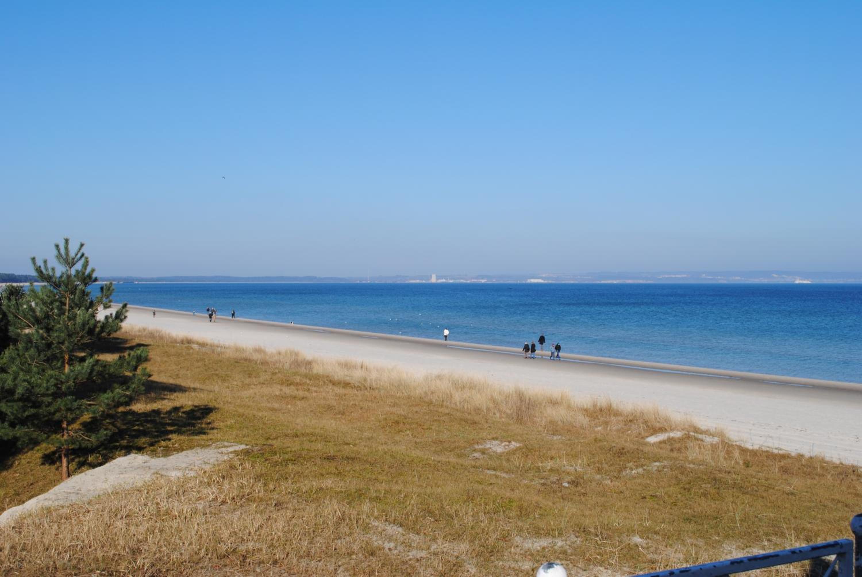 Villa Atlantic mit Panorama-Meerblick und Strandkorb am Strand view 4