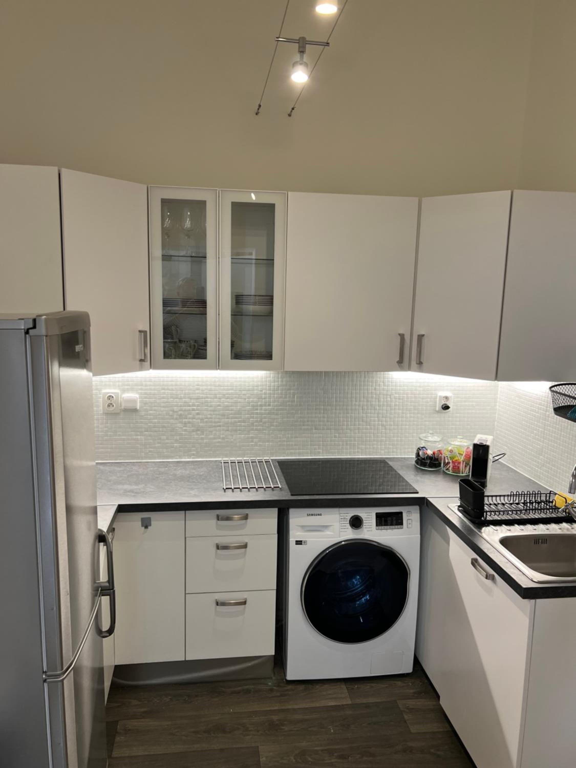 Apartment plus parking