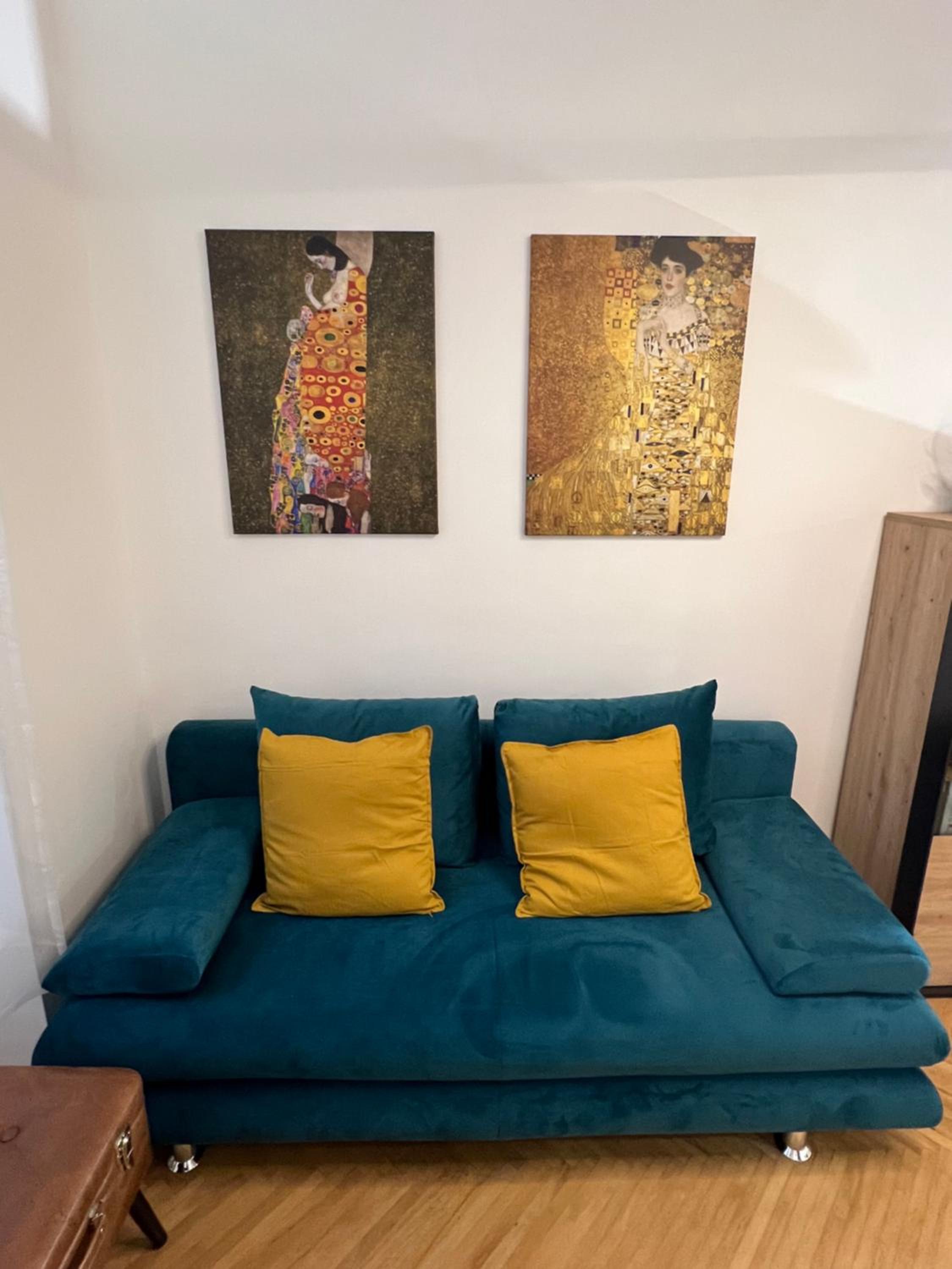 Apartment plus parking