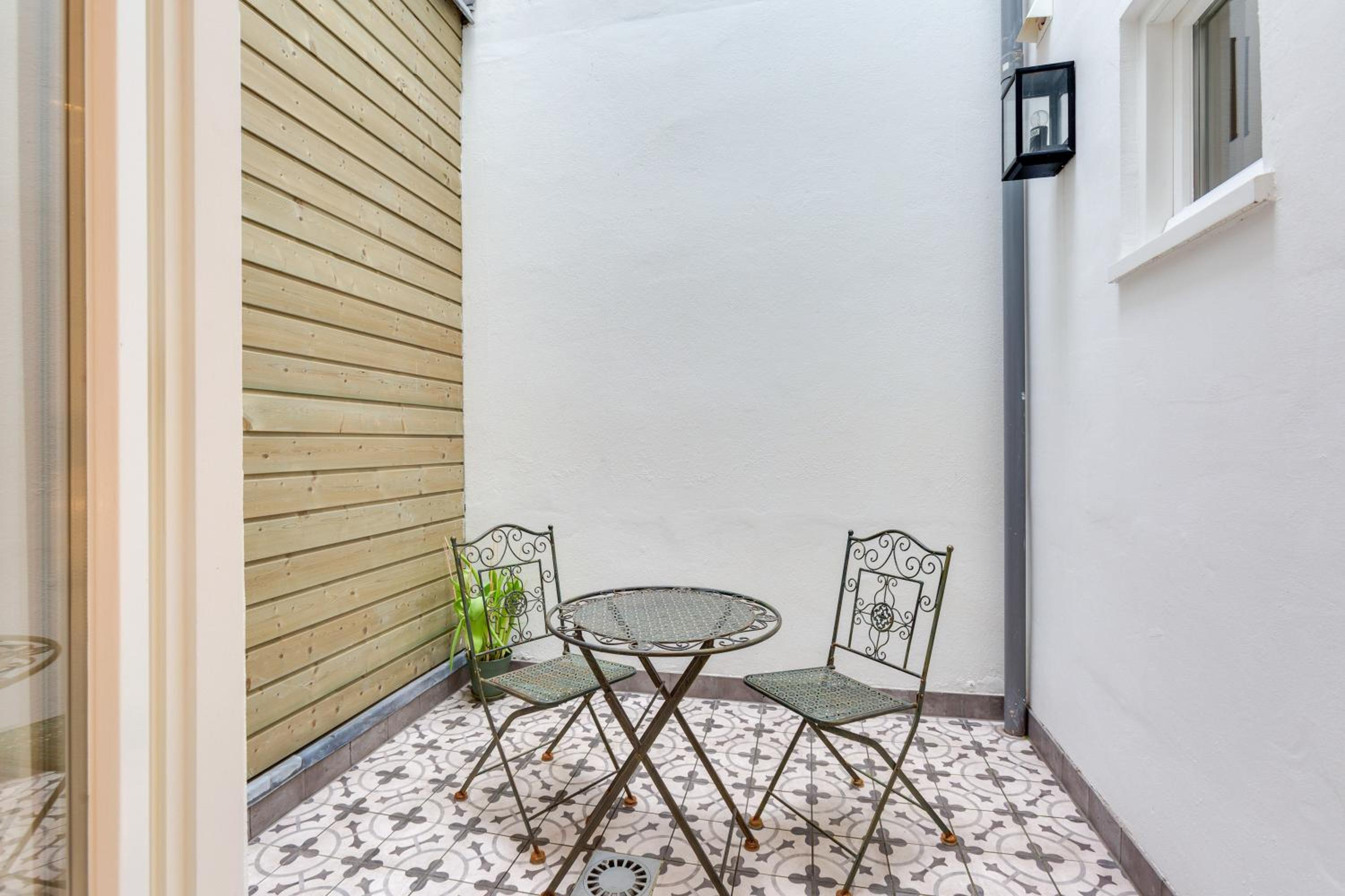 Private Studio with Patio in the heart of Amsterdam