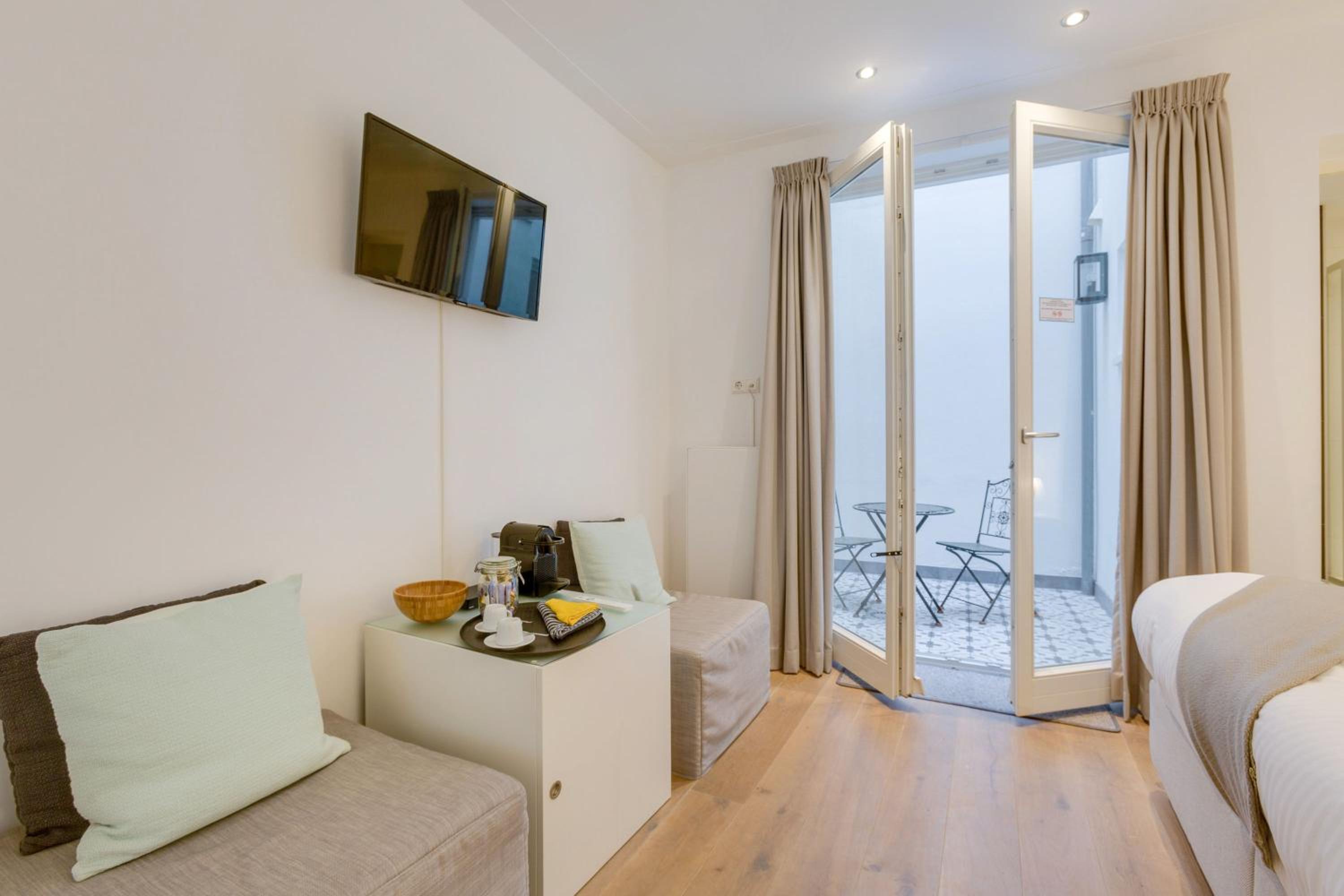 Private Studio with Patio in the heart of Amsterdam