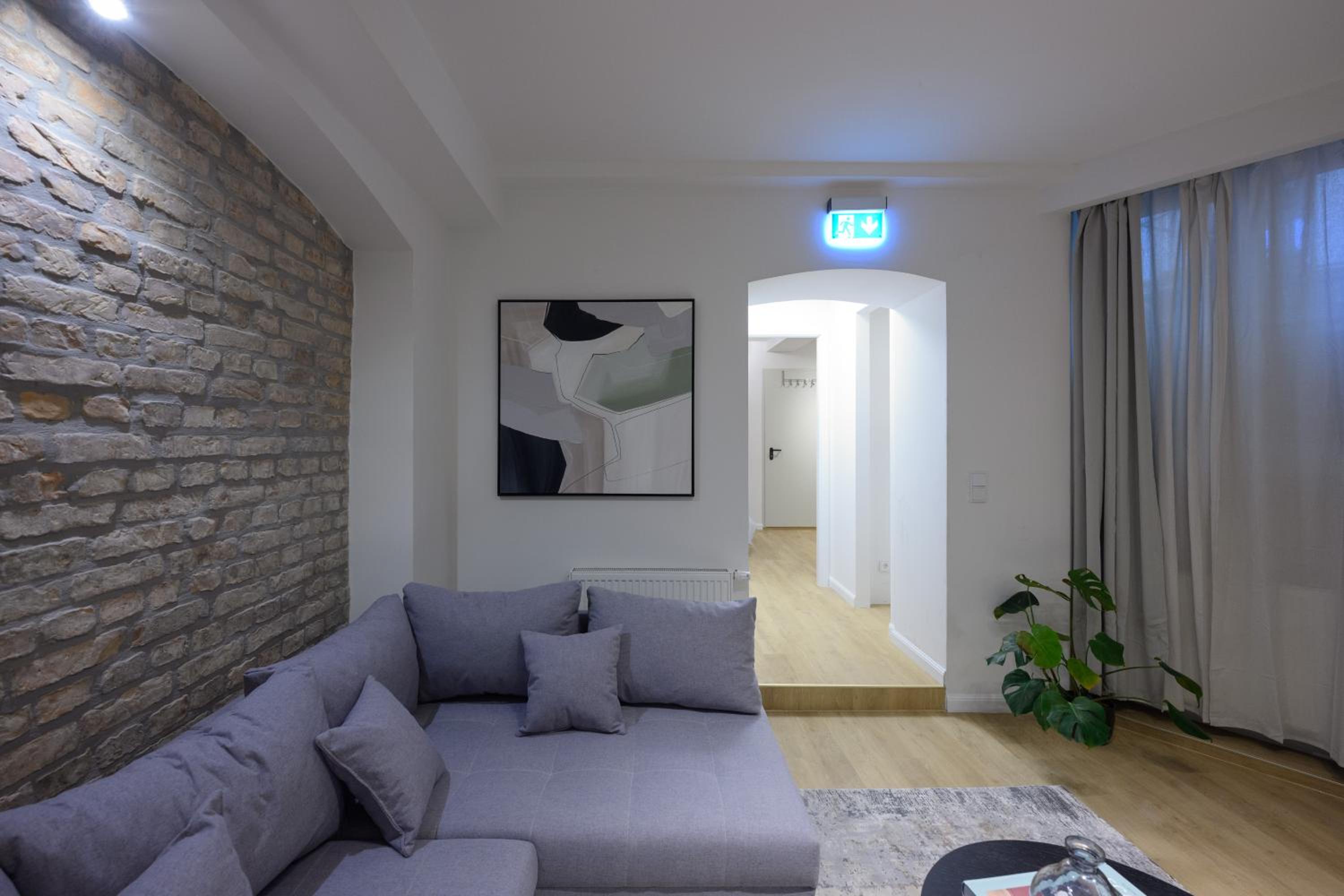 Spacious Apartments In Mitte- Feel The Citycenter
