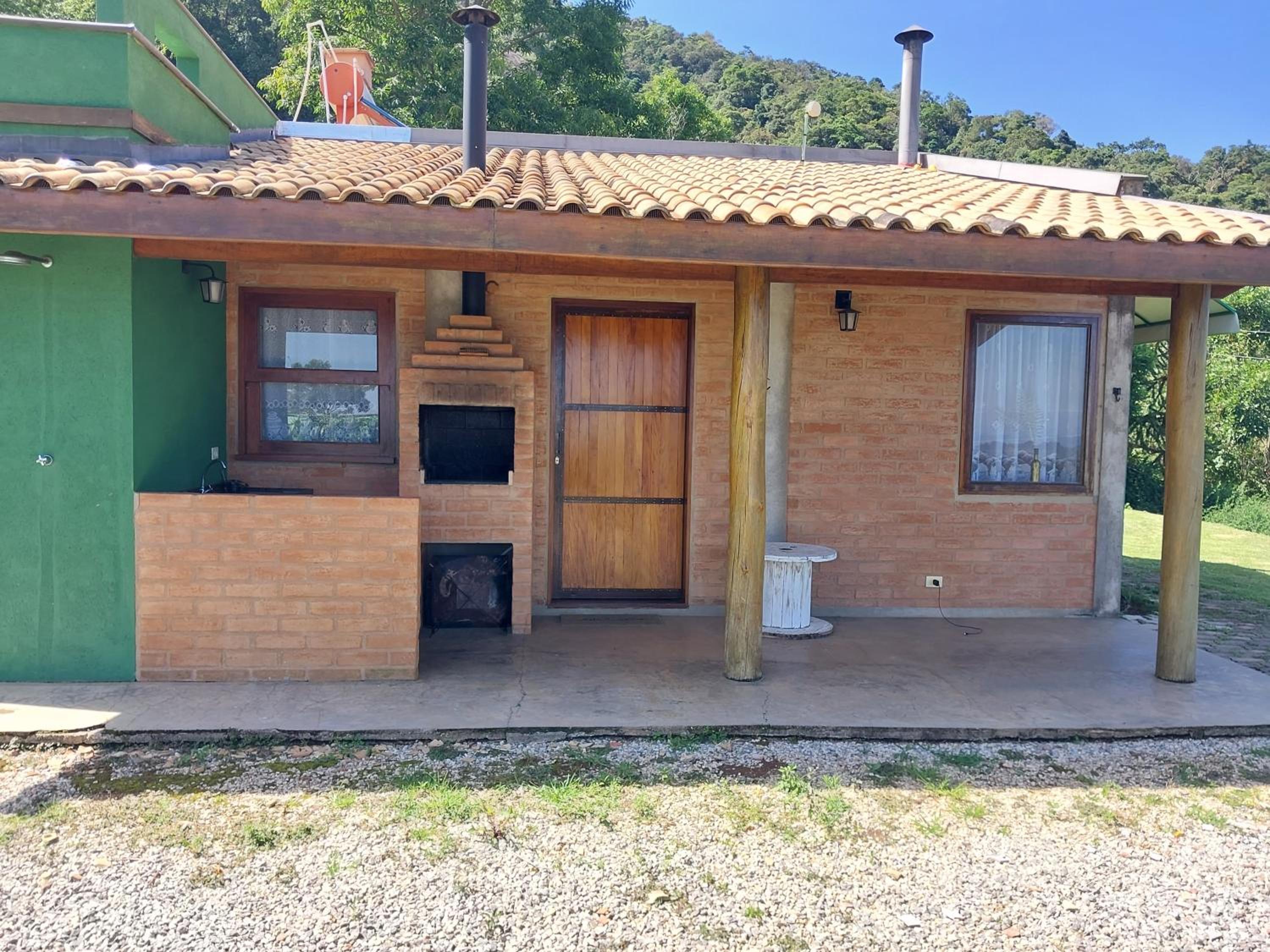 CASA NA MONTANHA