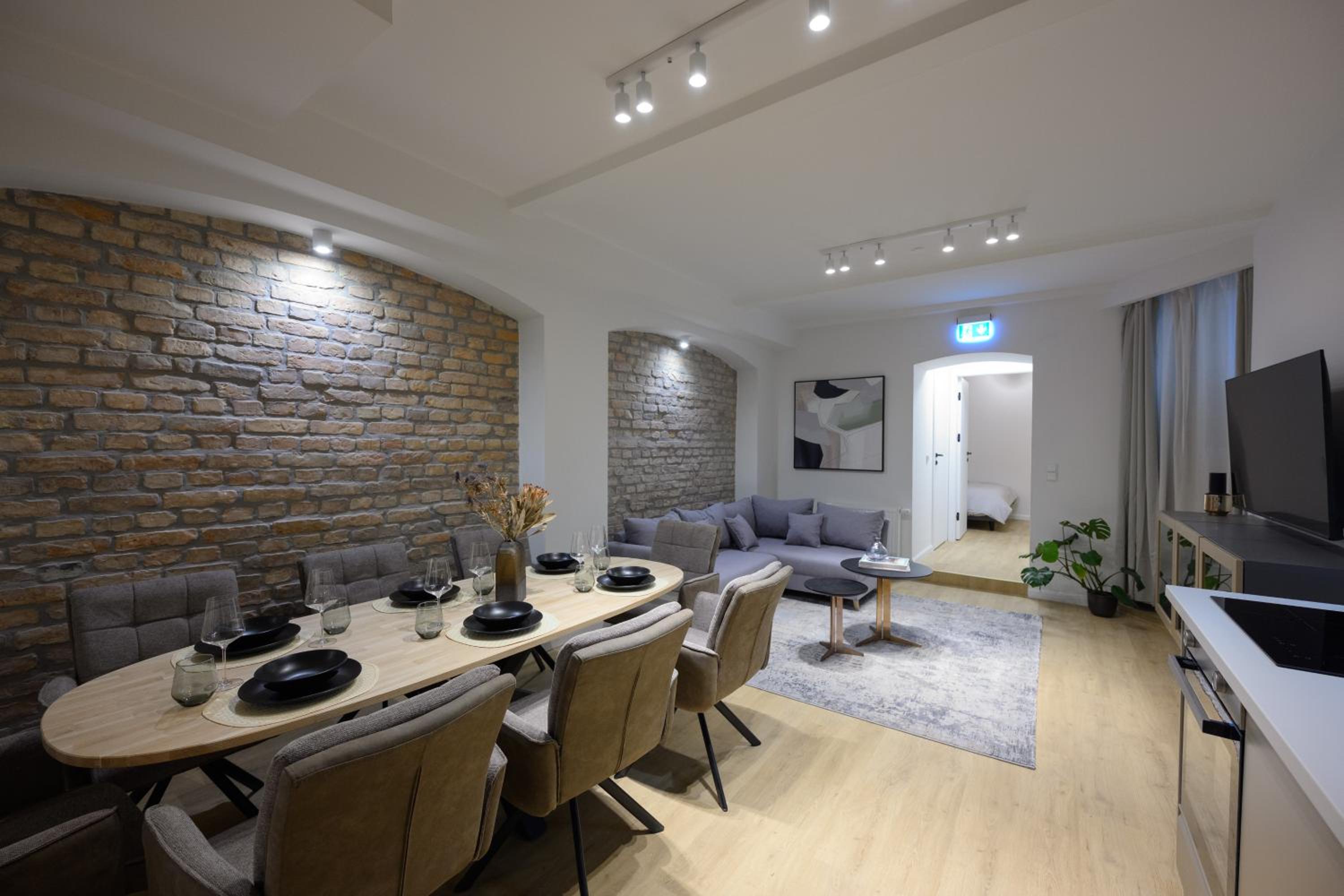 Spacious Apartments In Mitte- Feel The Citycenter