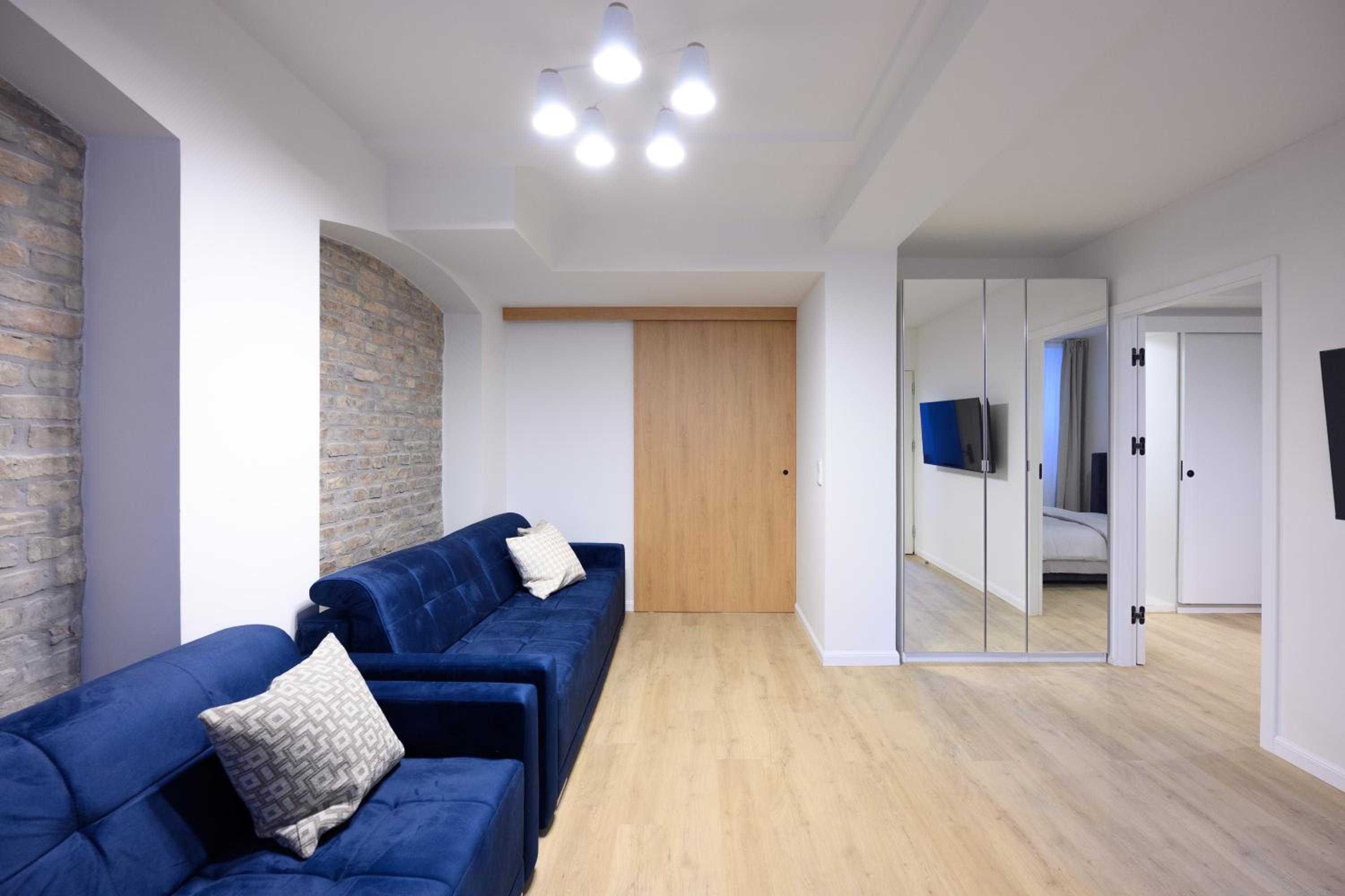 Spacious Apartments In Mitte- Feel The Citycenter