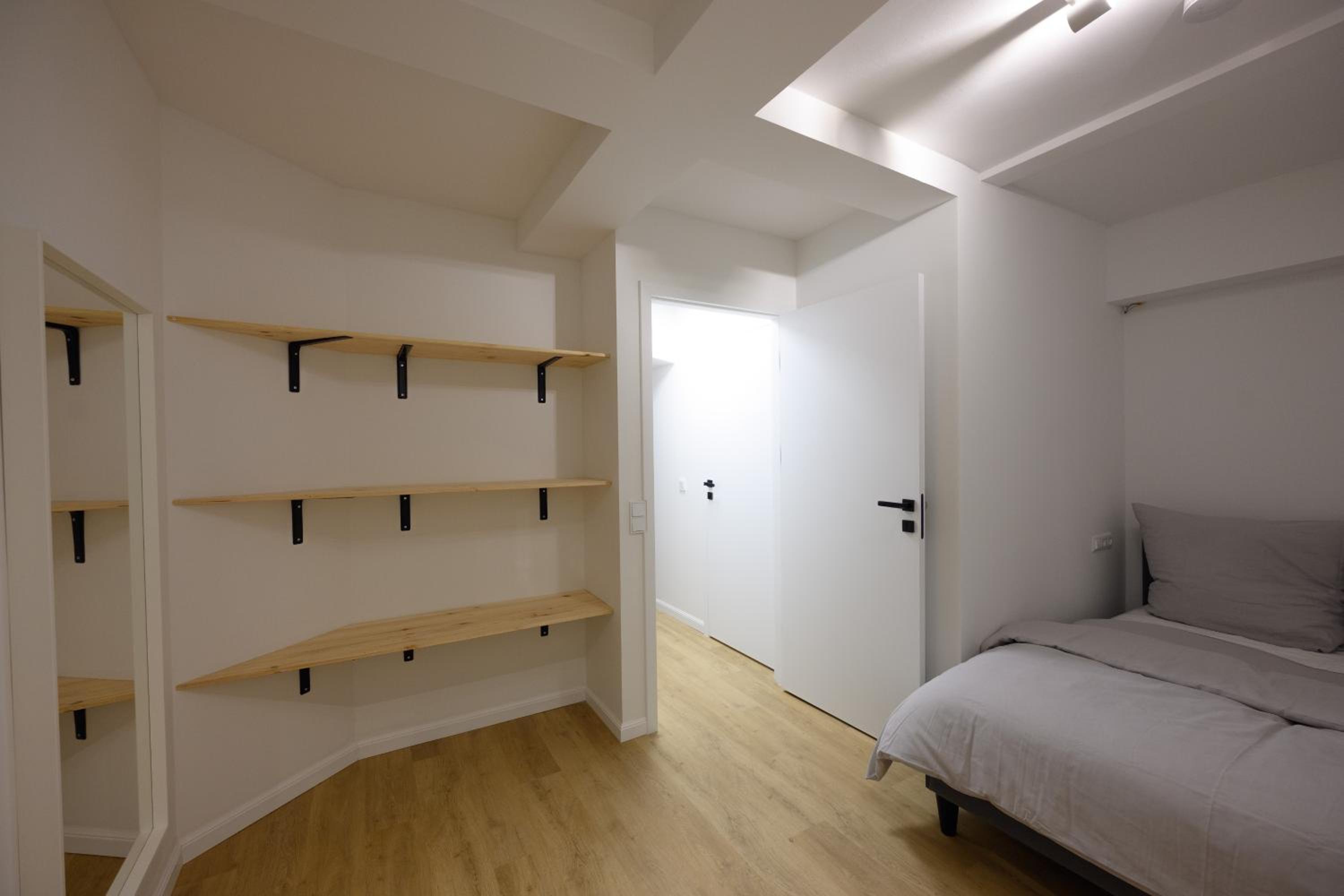 Spacious Apartments In Mitte- Feel The Citycenter