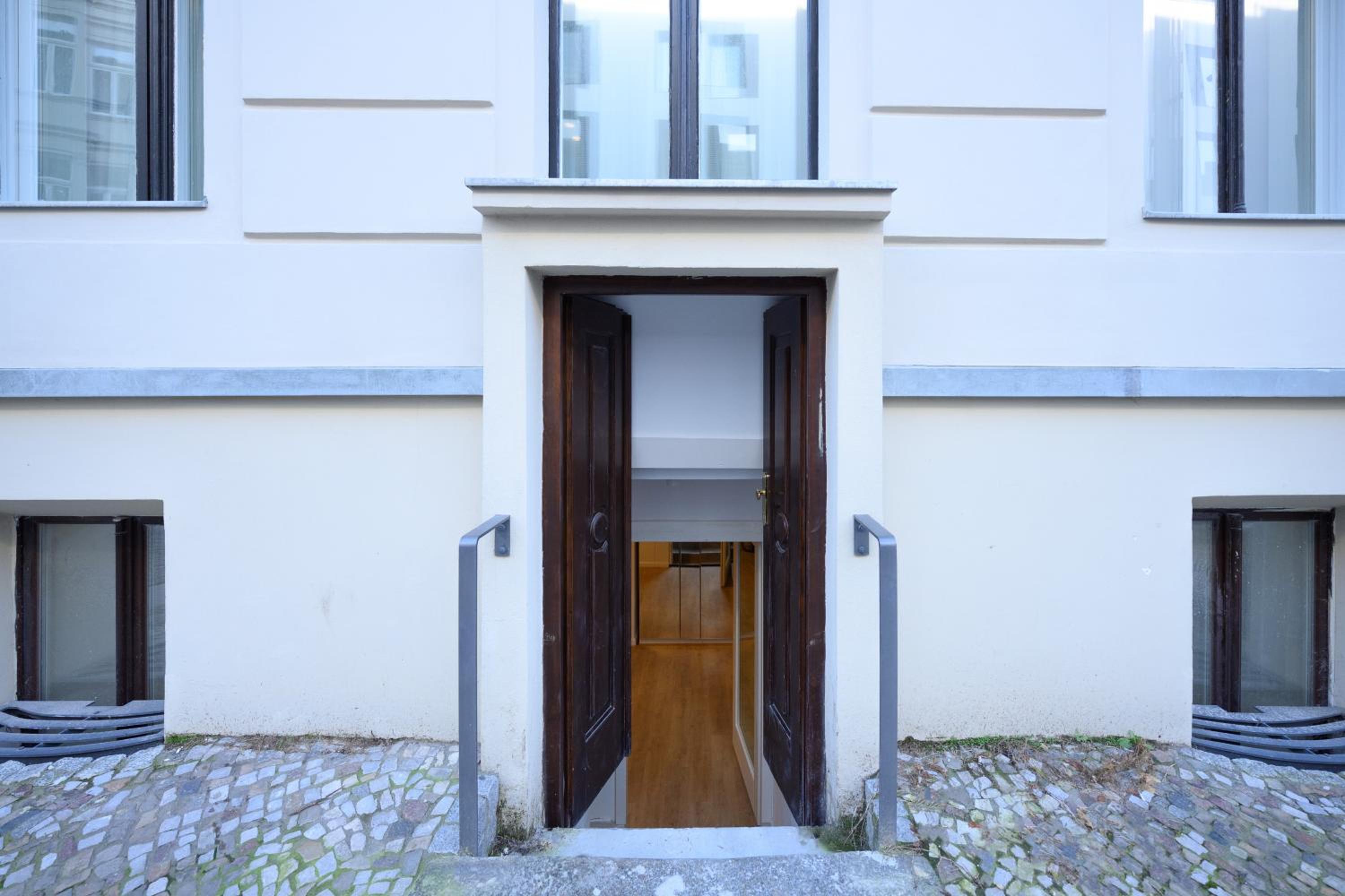 Spacious Apartments In Mitte- Feel The Citycenter