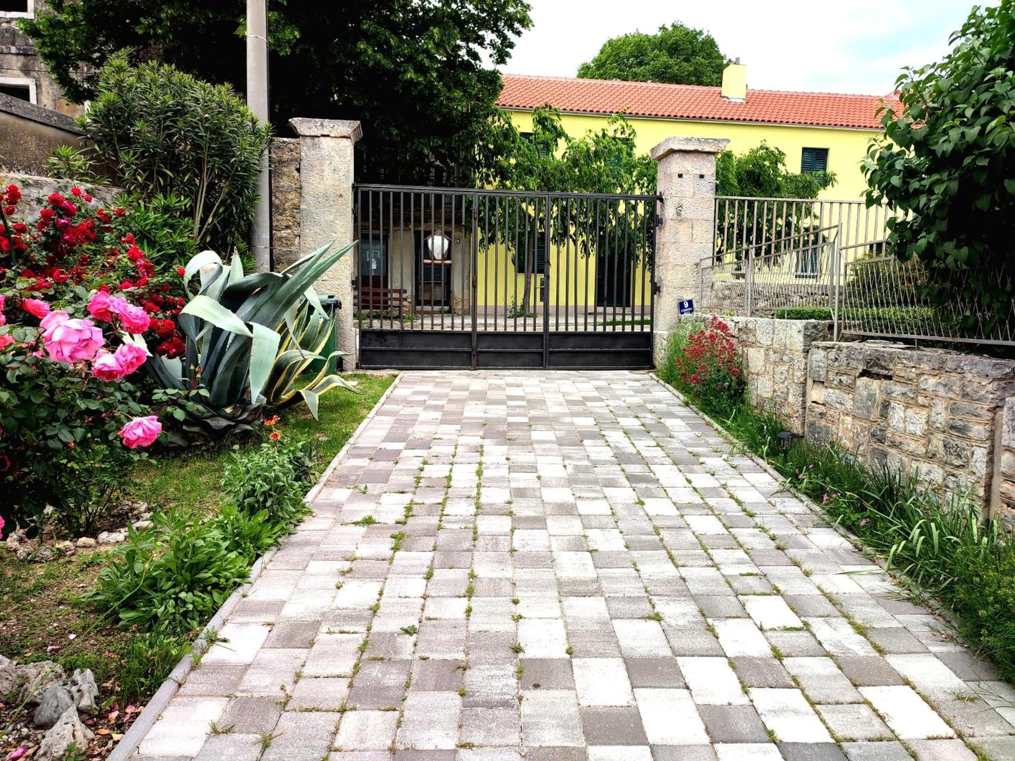 Photo 26