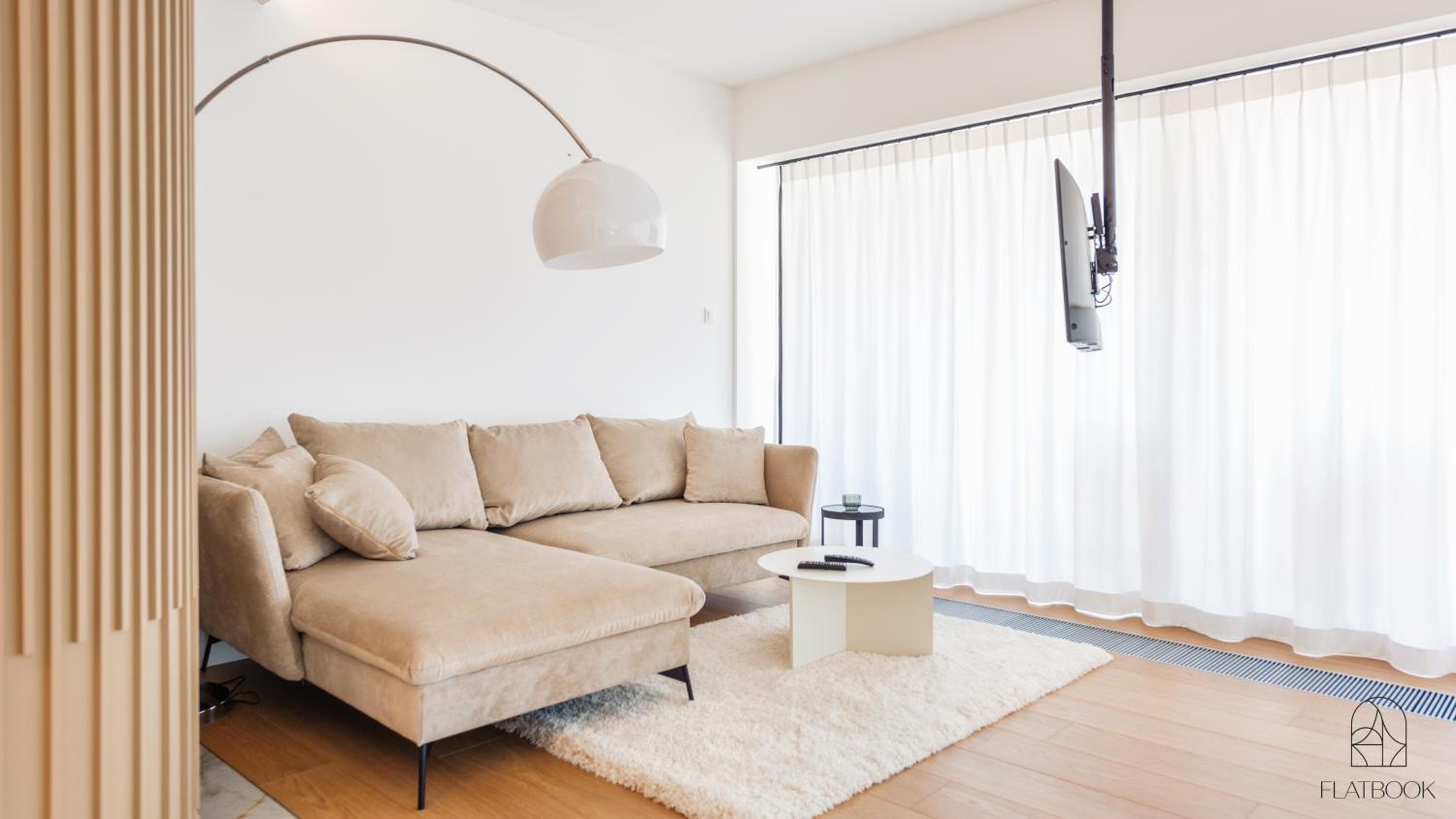 City Center Apartments Yacht Park Marina View