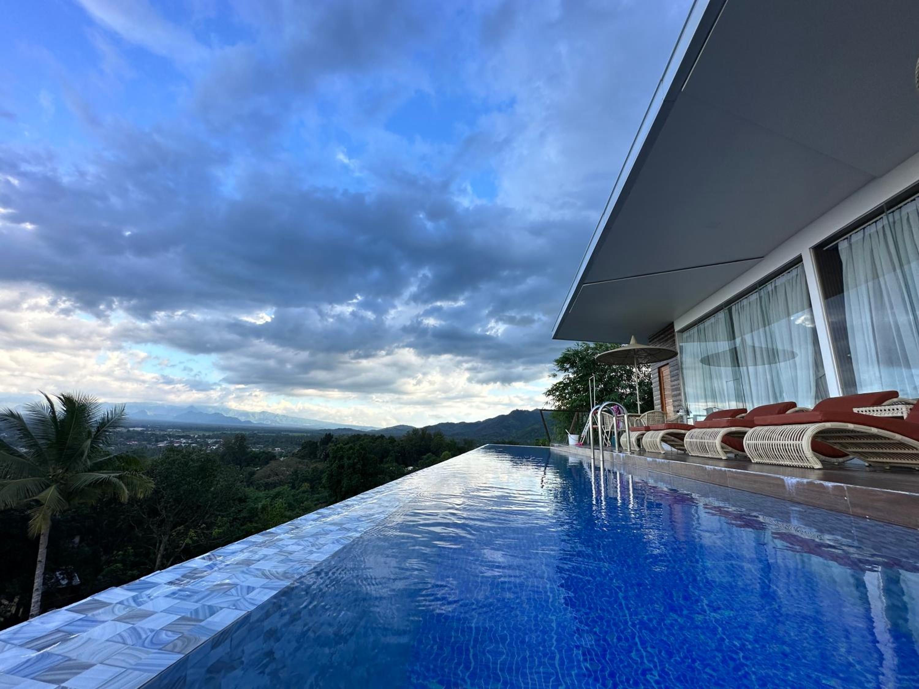 Arya Exclusive Villa