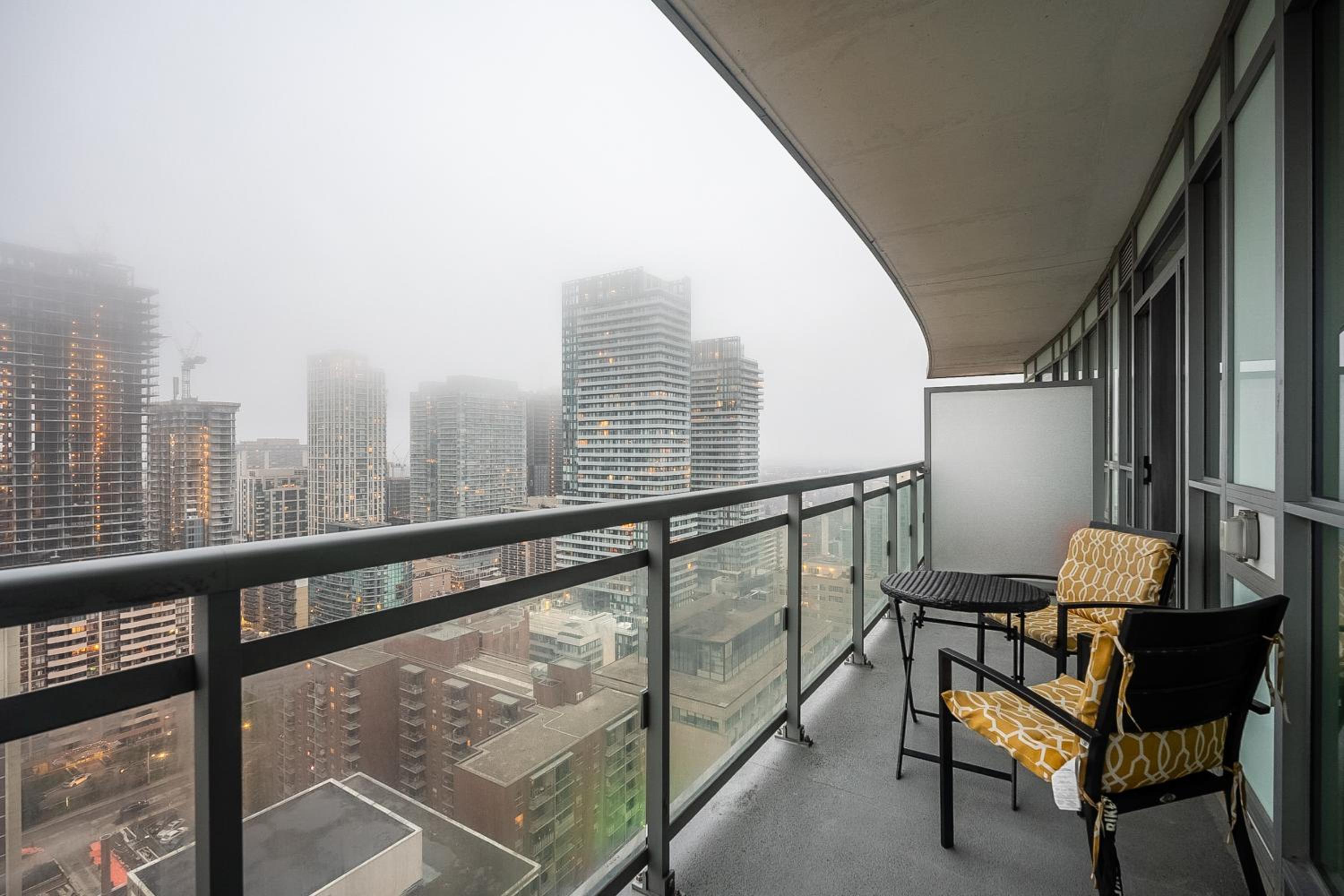 Modern Dunfield Ave Condos by GLOBALSTAY