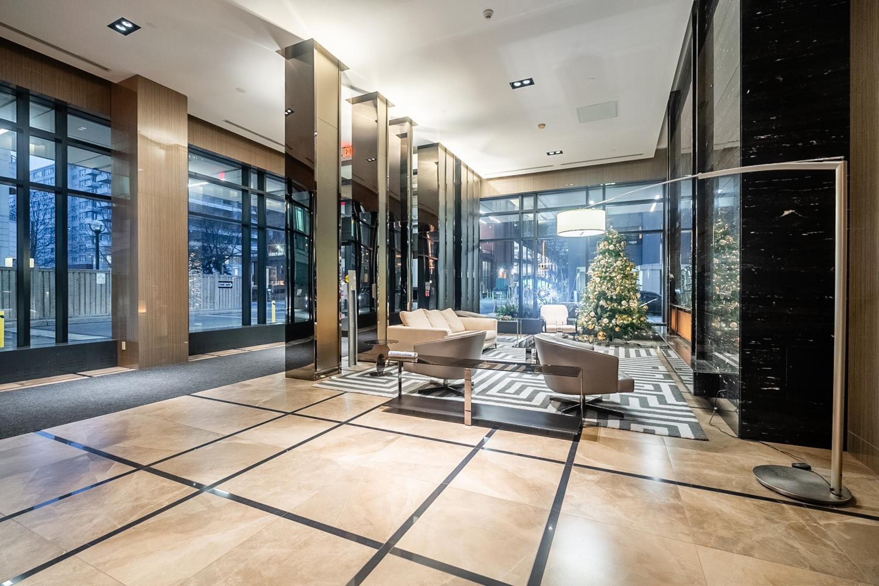 Modern Dunfield Ave Condos by GLOBALSTAY