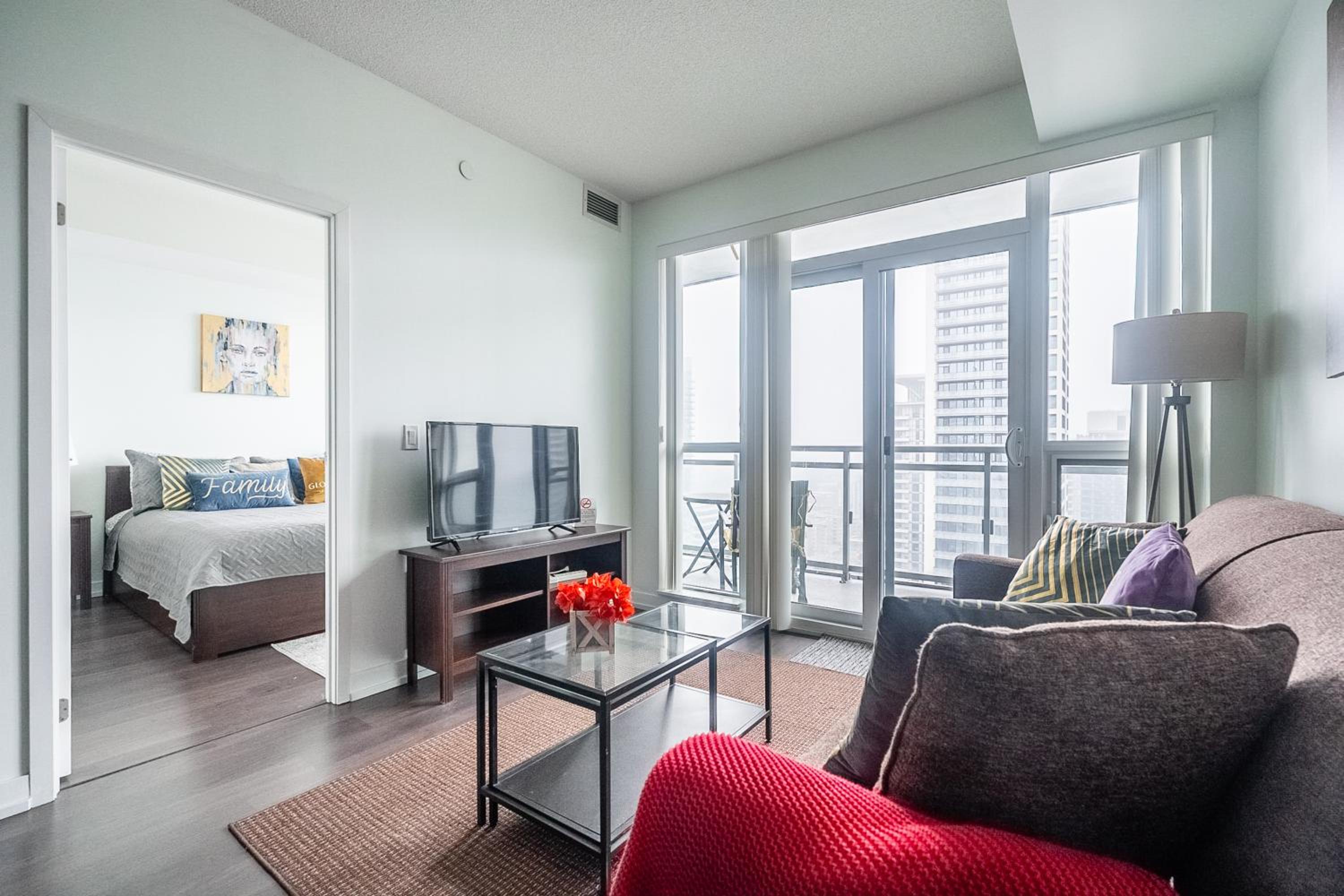 Modern Dunfield Ave Condos by GLOBALSTAY