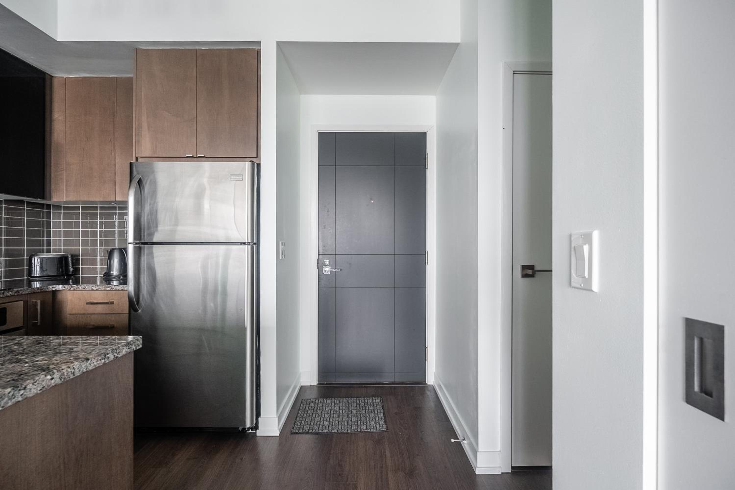 Modern Dunfield Ave Condos by GLOBALSTAY