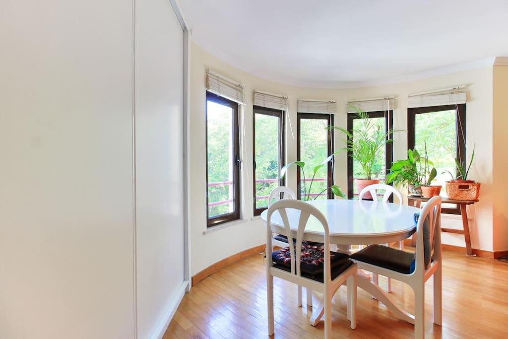 Charming apartment ideally located in Lisbon view 3