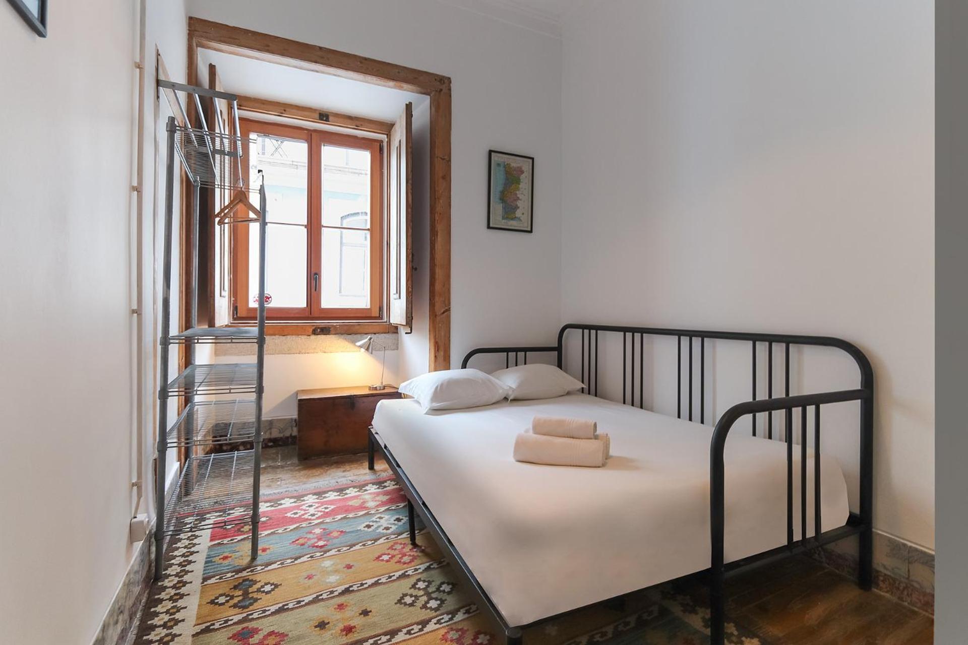 Downtown Vintage Suites by Homing view 2