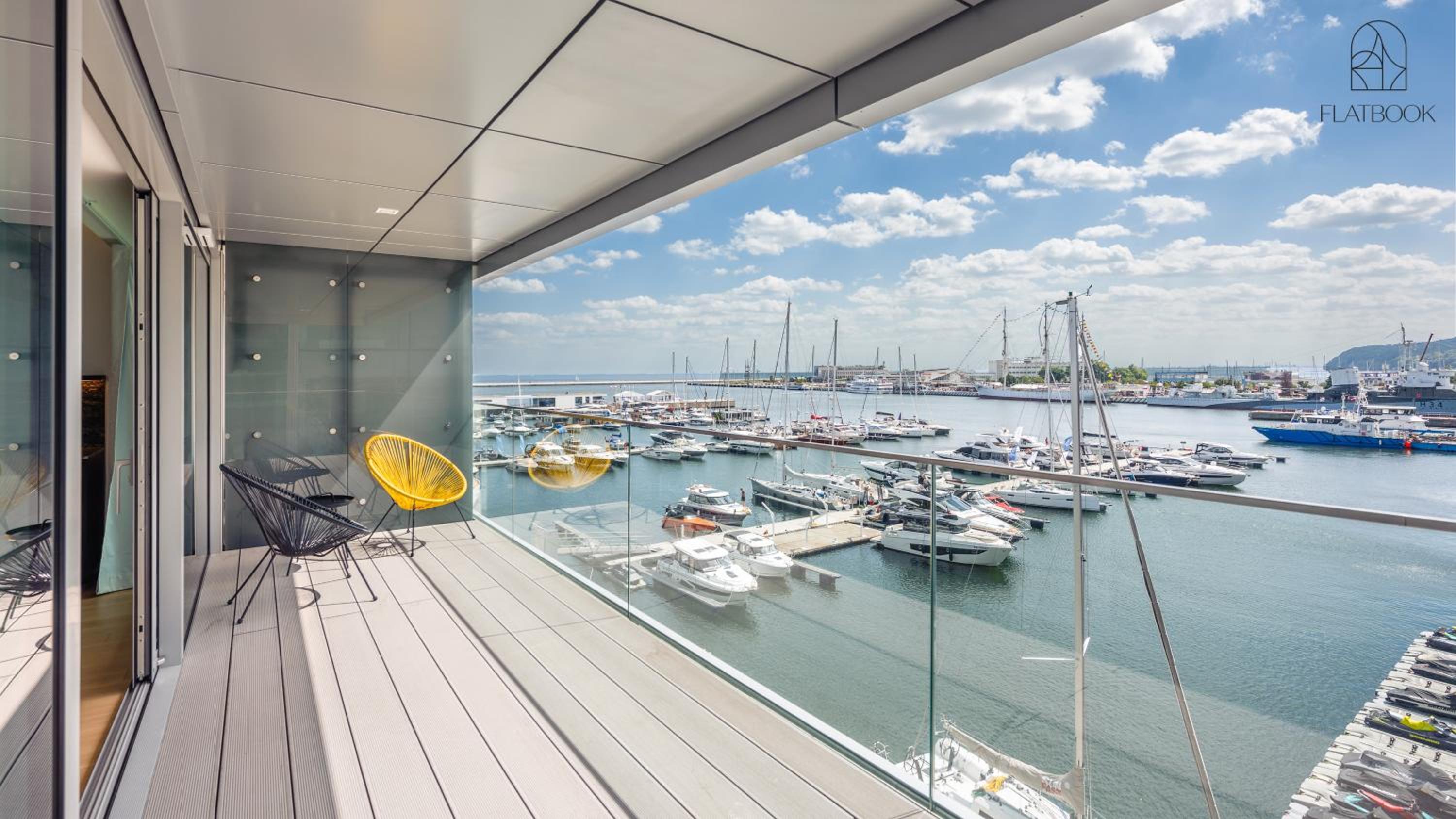 City Center Apartments Yacht Park Marina View
