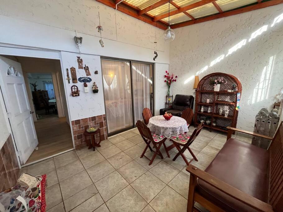 Casa Central, Amplia y Cómoda