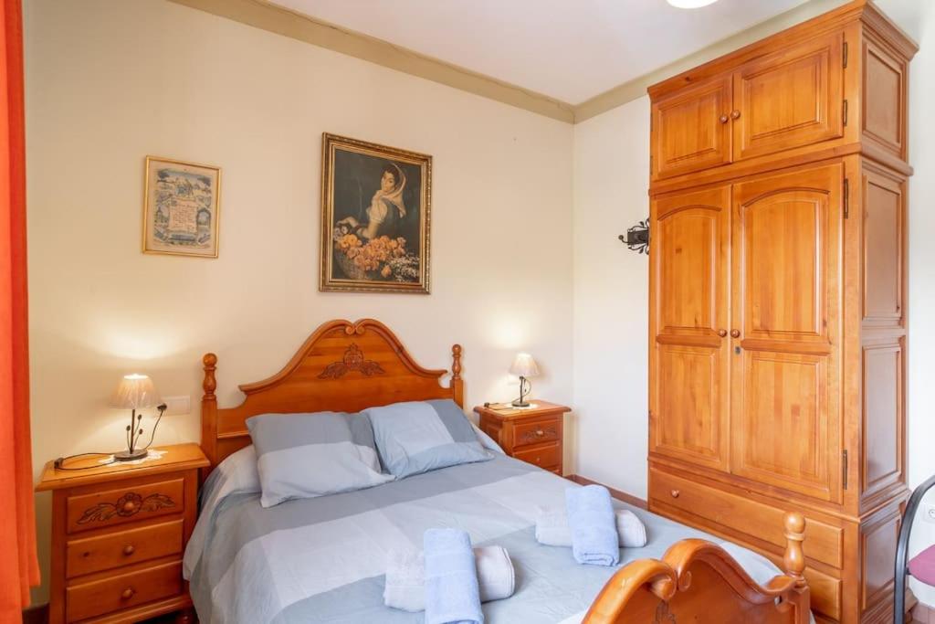 Relajante villa con vistas, piscina y parking