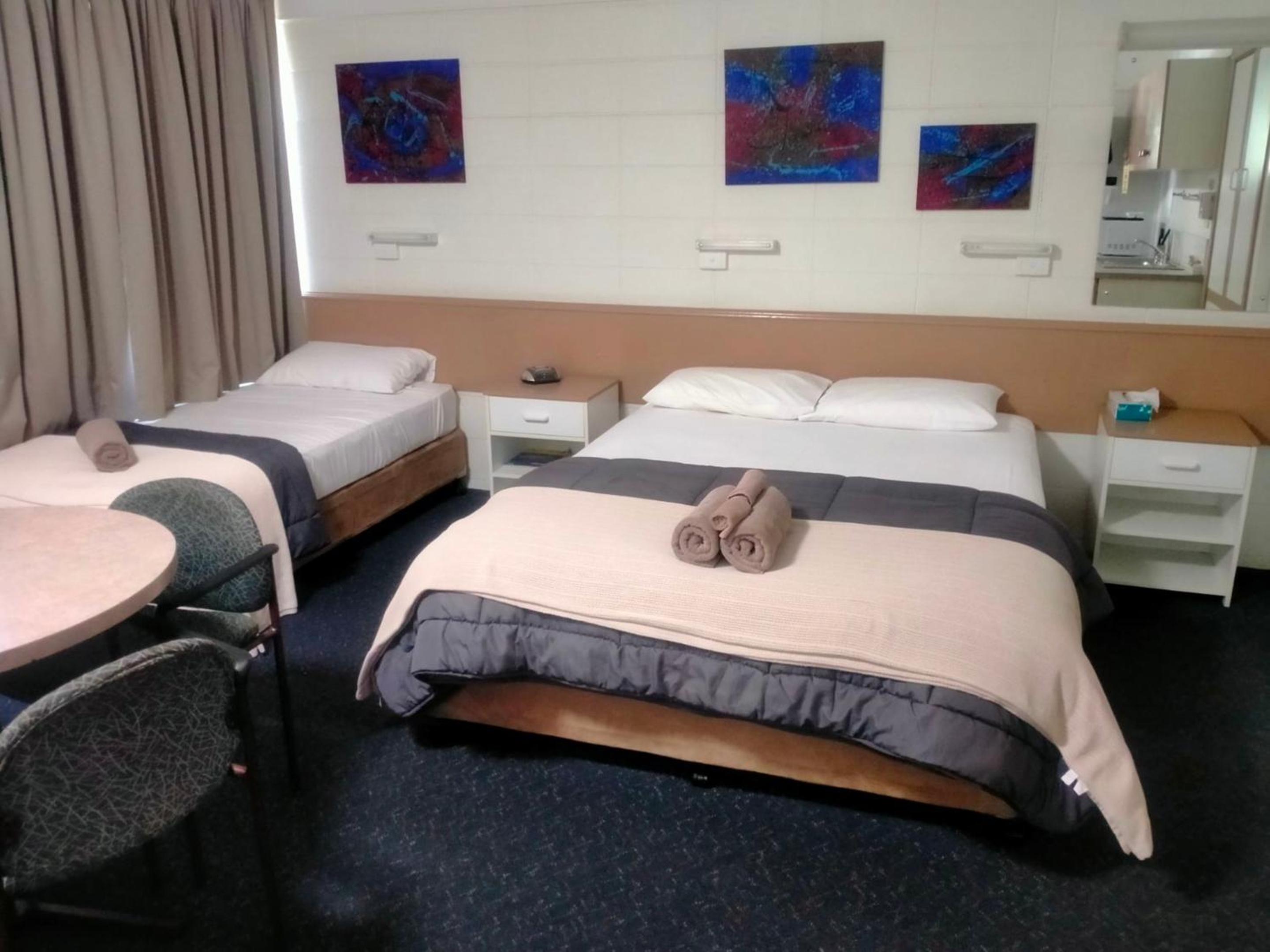 Oakey Motel