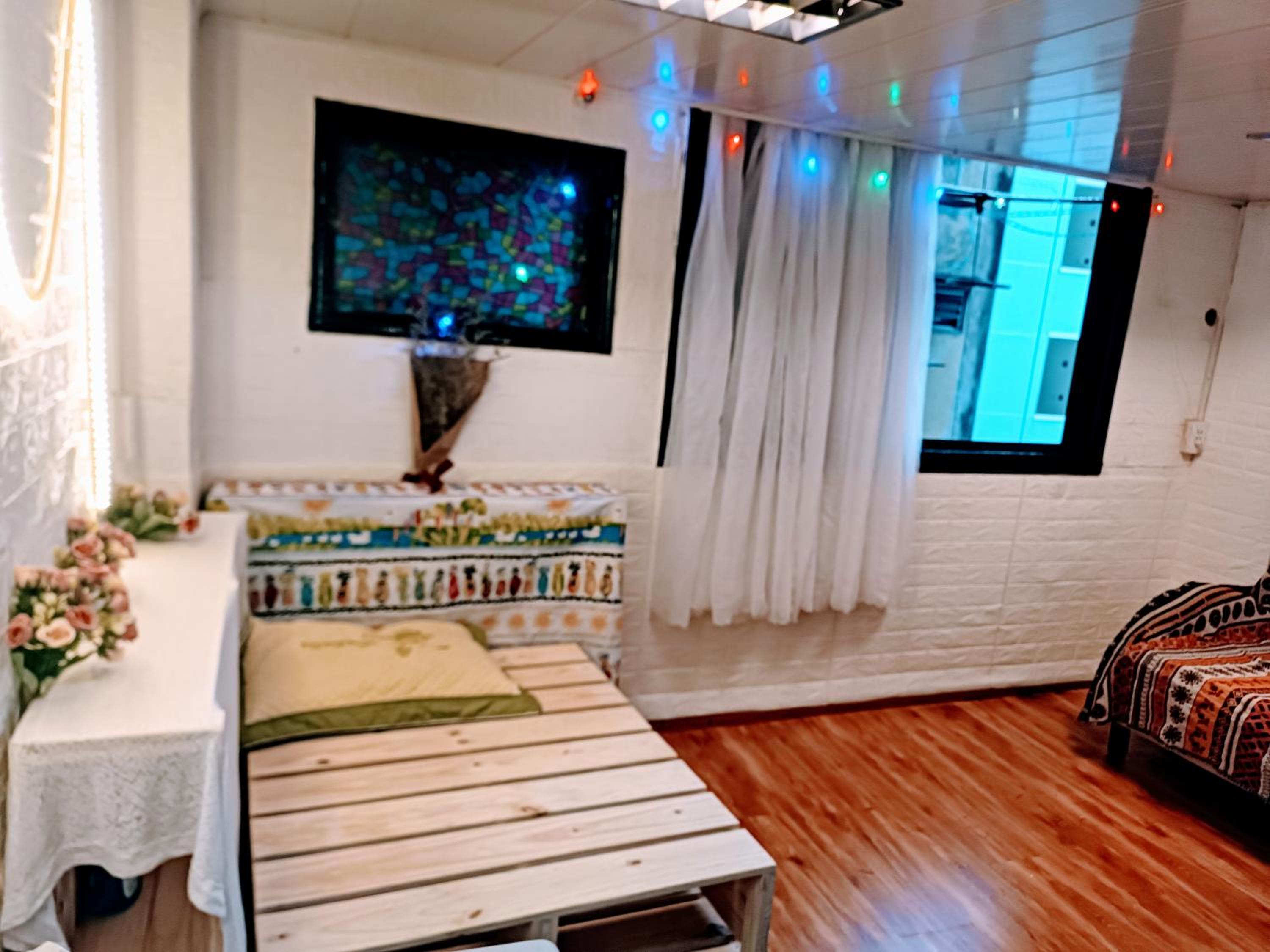 430 Private Homestay with washing machine and kitchen
