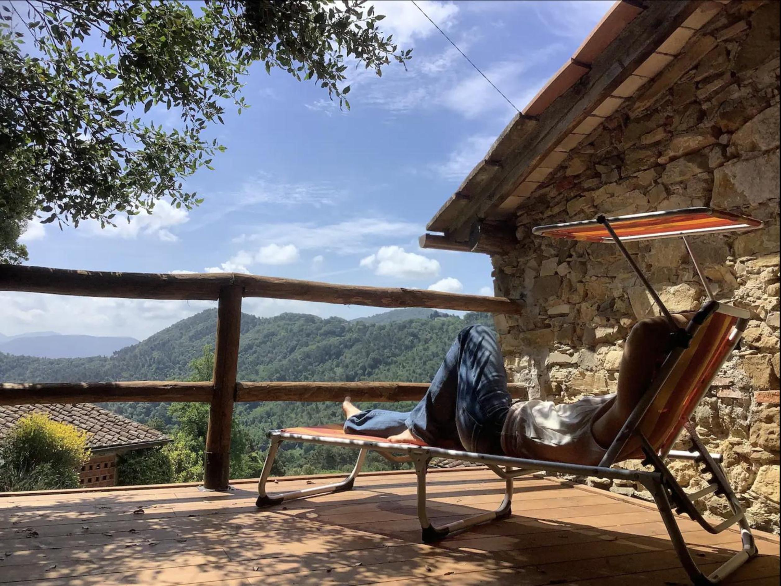 Casa rurale Colleccio - Oak Hills Modern Tuscany house in a Sustainable 1200s Hamlet - Treehouse terrace view 4