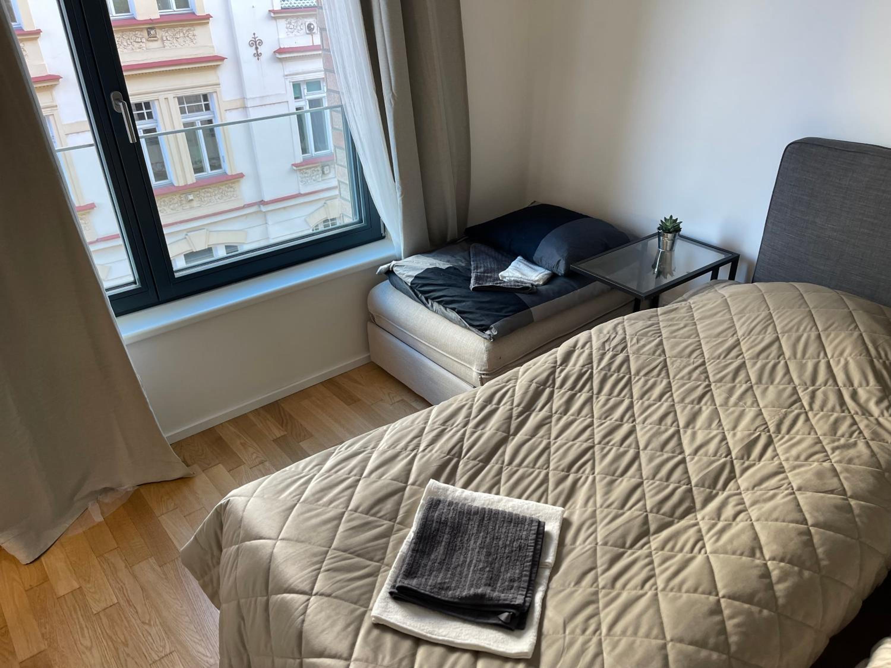 Apartment 4 Room, 2 Bath, Parking