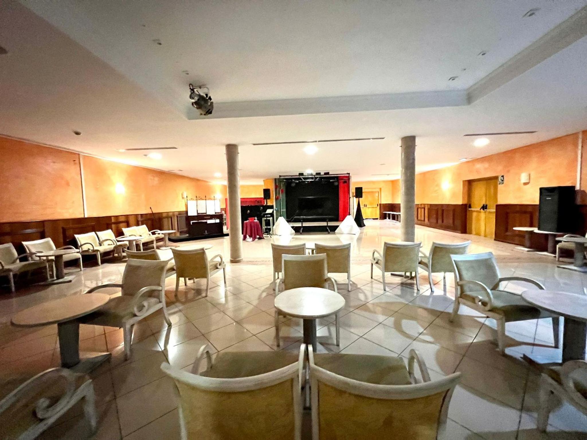 meeting & event spaces