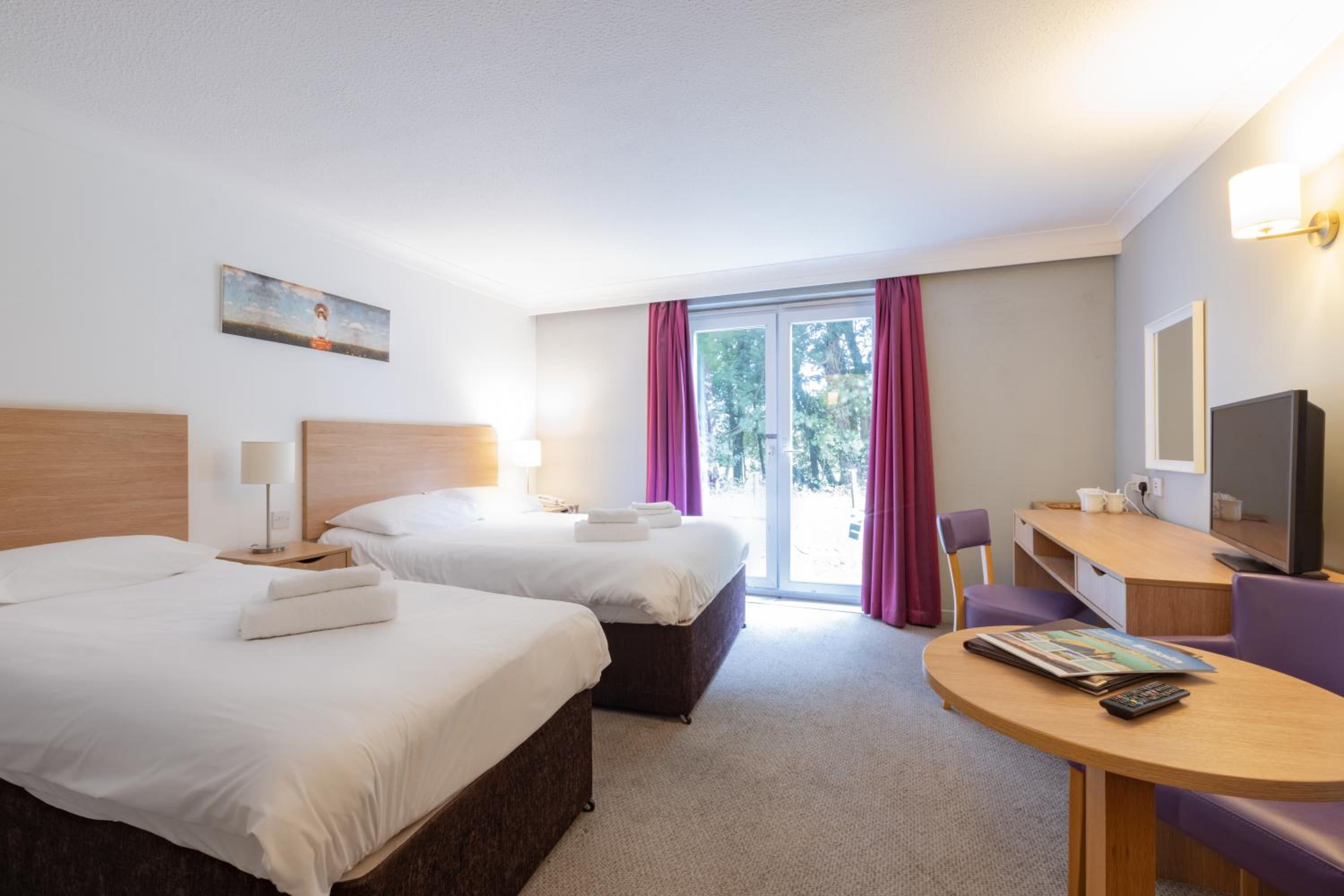 Sandown Vacations - The Broadway Park Hotel - Property Image 6