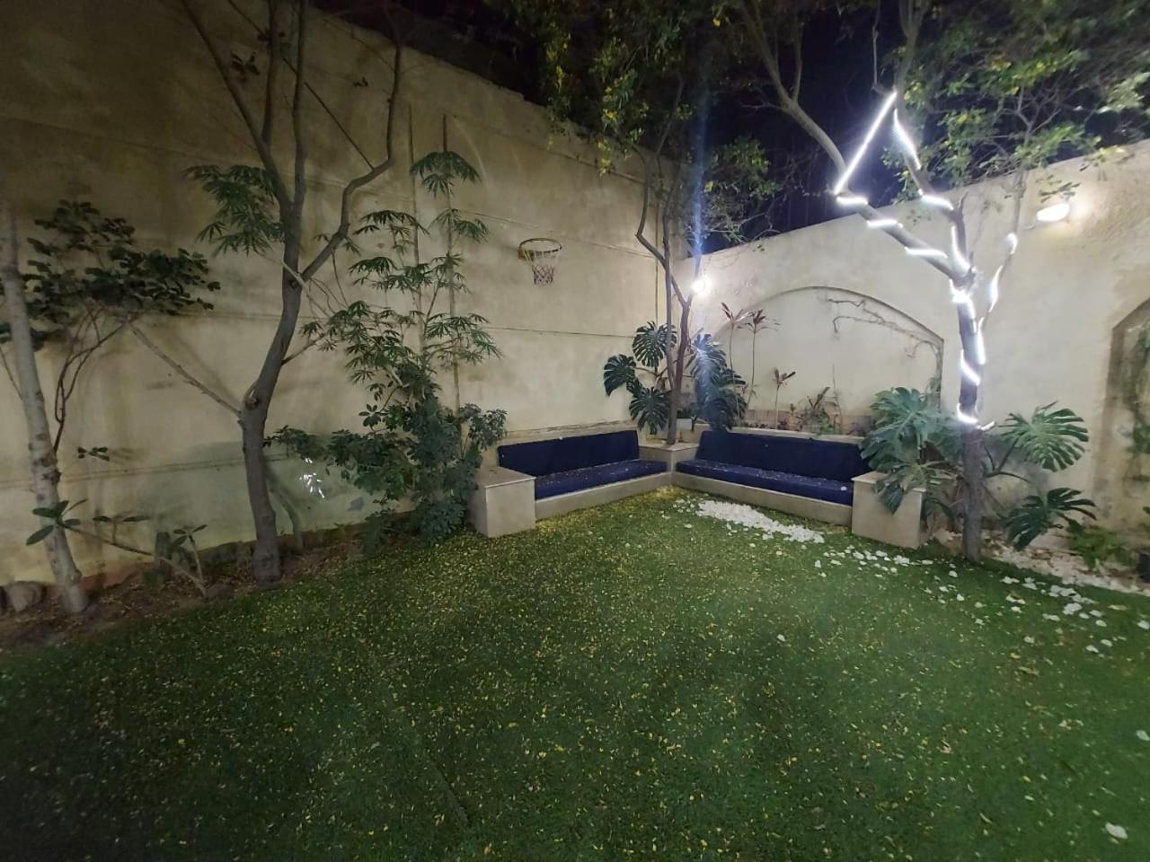 Standalone Duplex with pool&garden families only