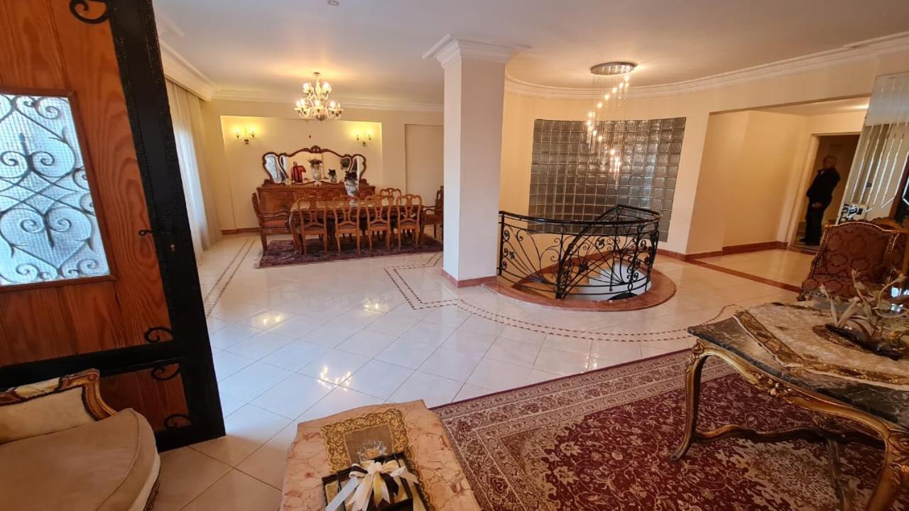 Standalone Duplex with pool&garden families only