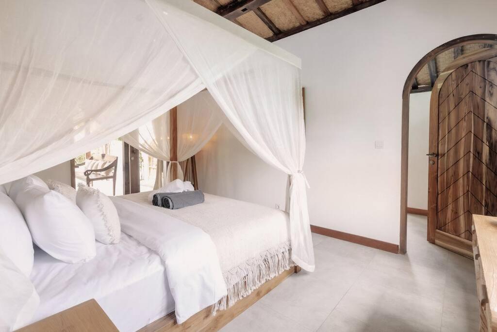 Spacious retreat at Villa Wanderlust with infinity pool