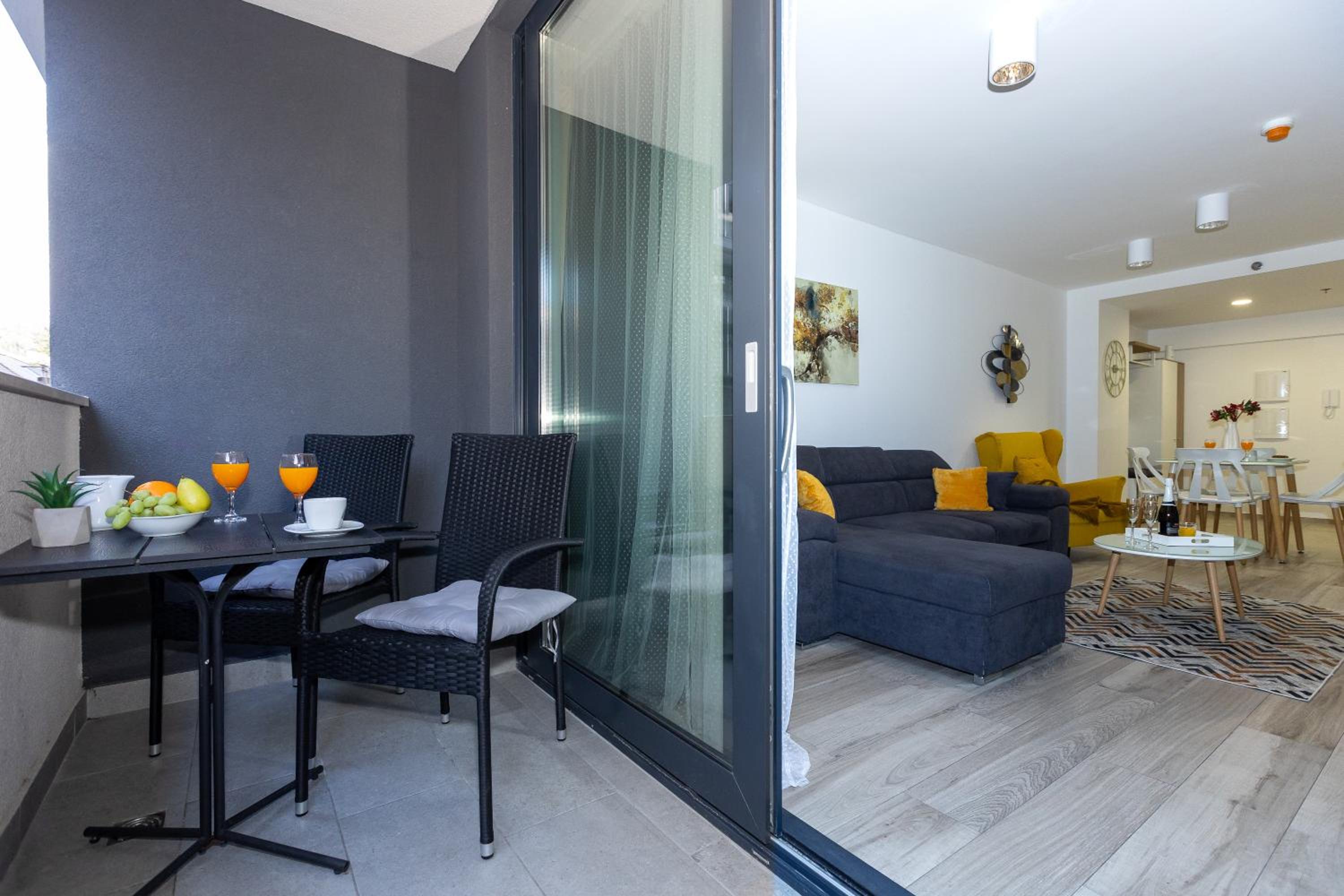Apartment Ro-Ma City Center