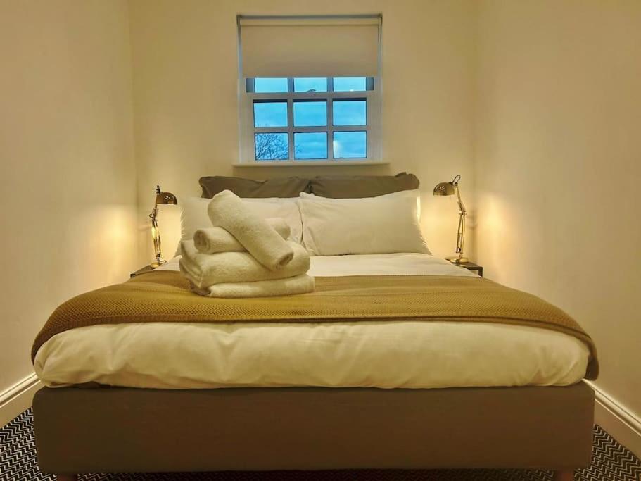 Epic Location, Views & Large Private Terrace view 4