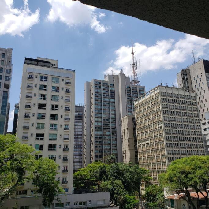 Flat a uma quadra do melhor trecho da Av. Paulista